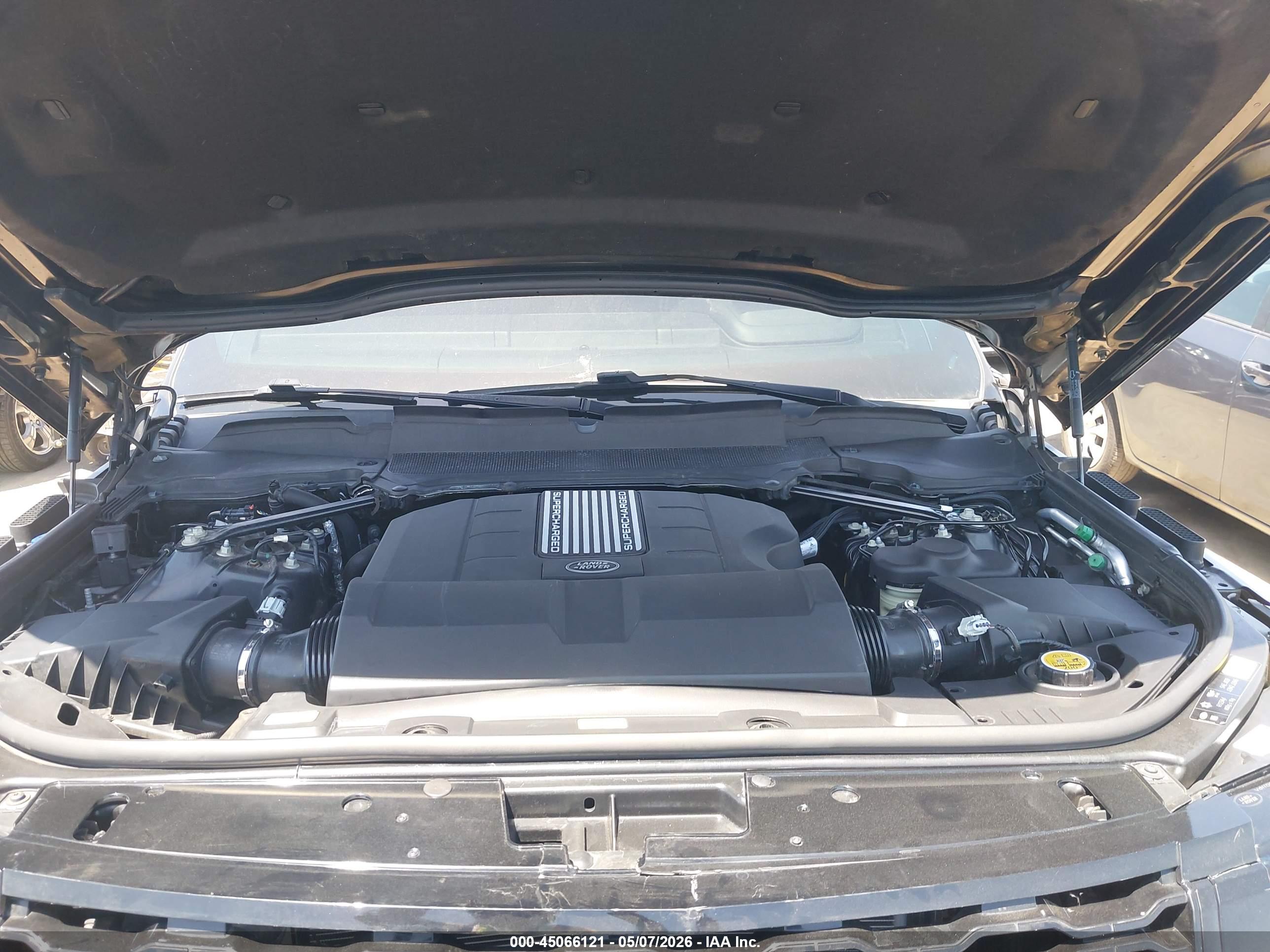 LAND ROVER image 10