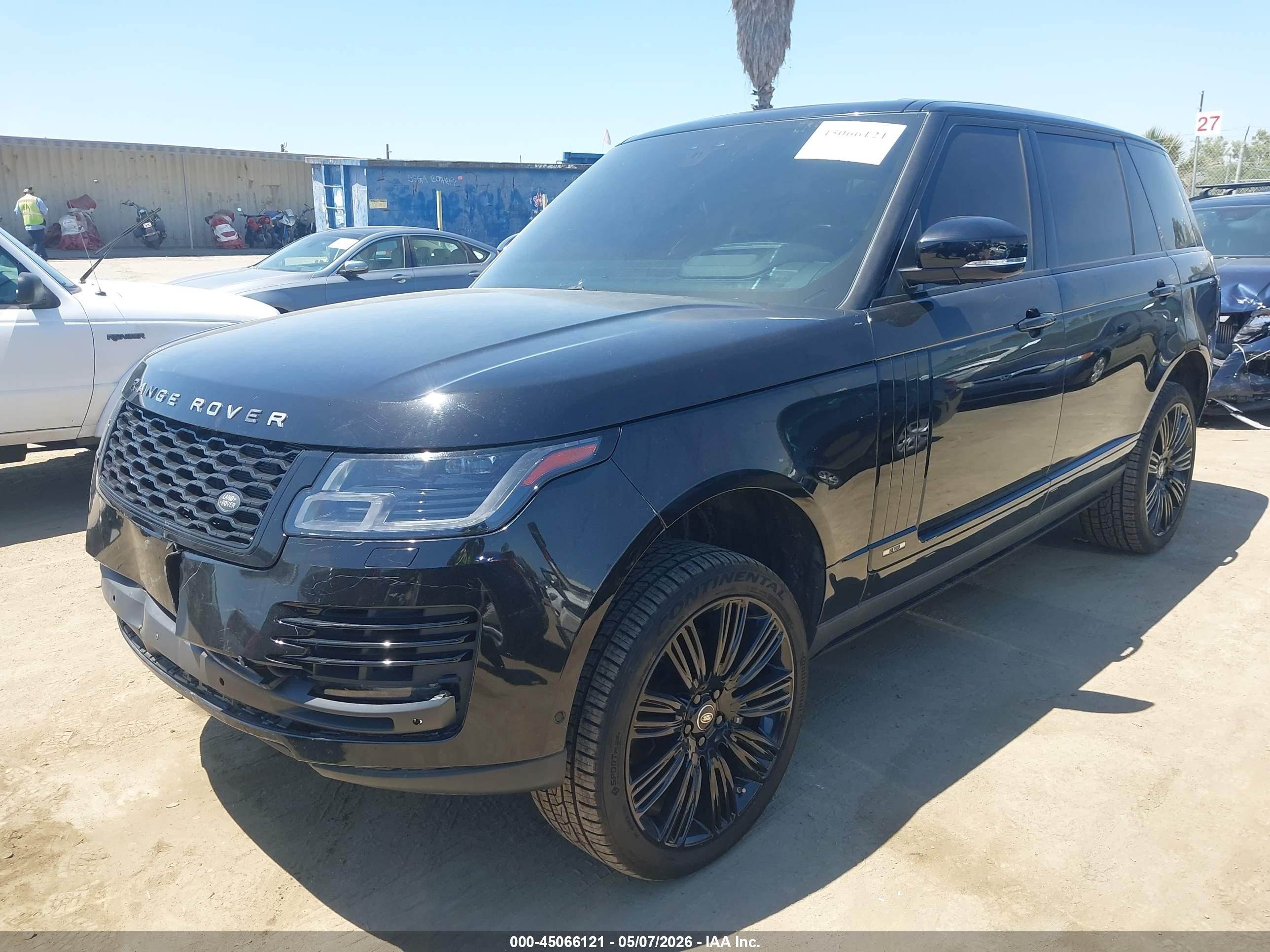 LAND ROVER image 2