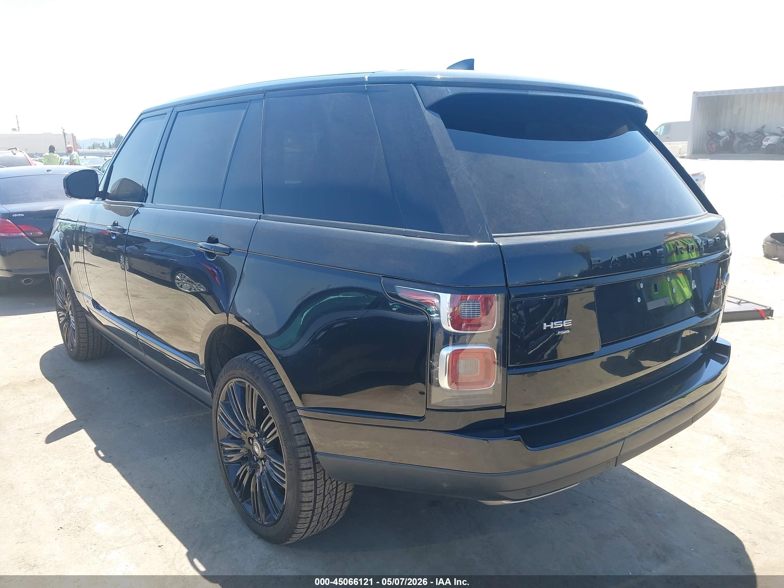 LAND ROVER image 3