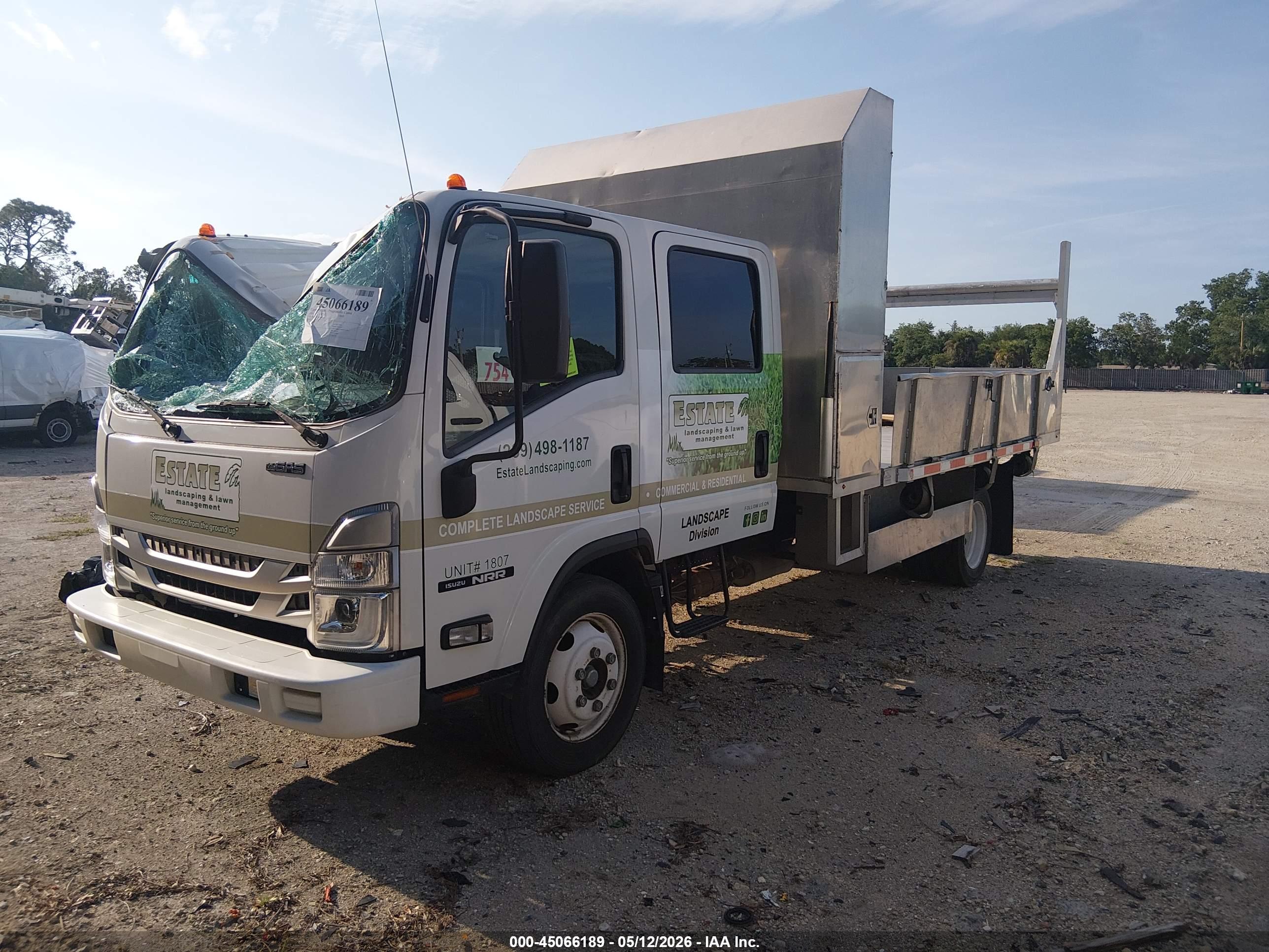 ISUZU NRR image 2