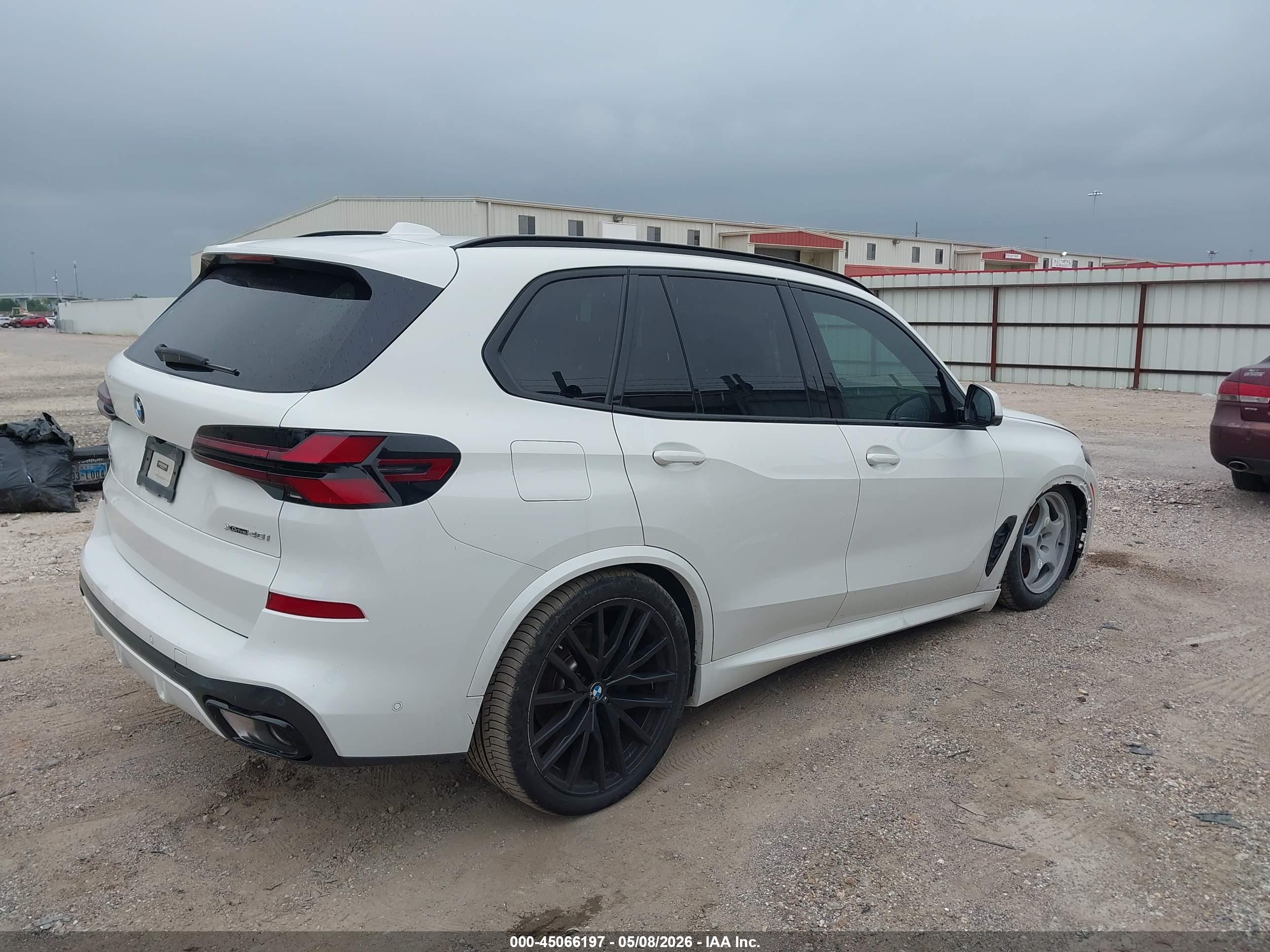 BMW X5 image 4