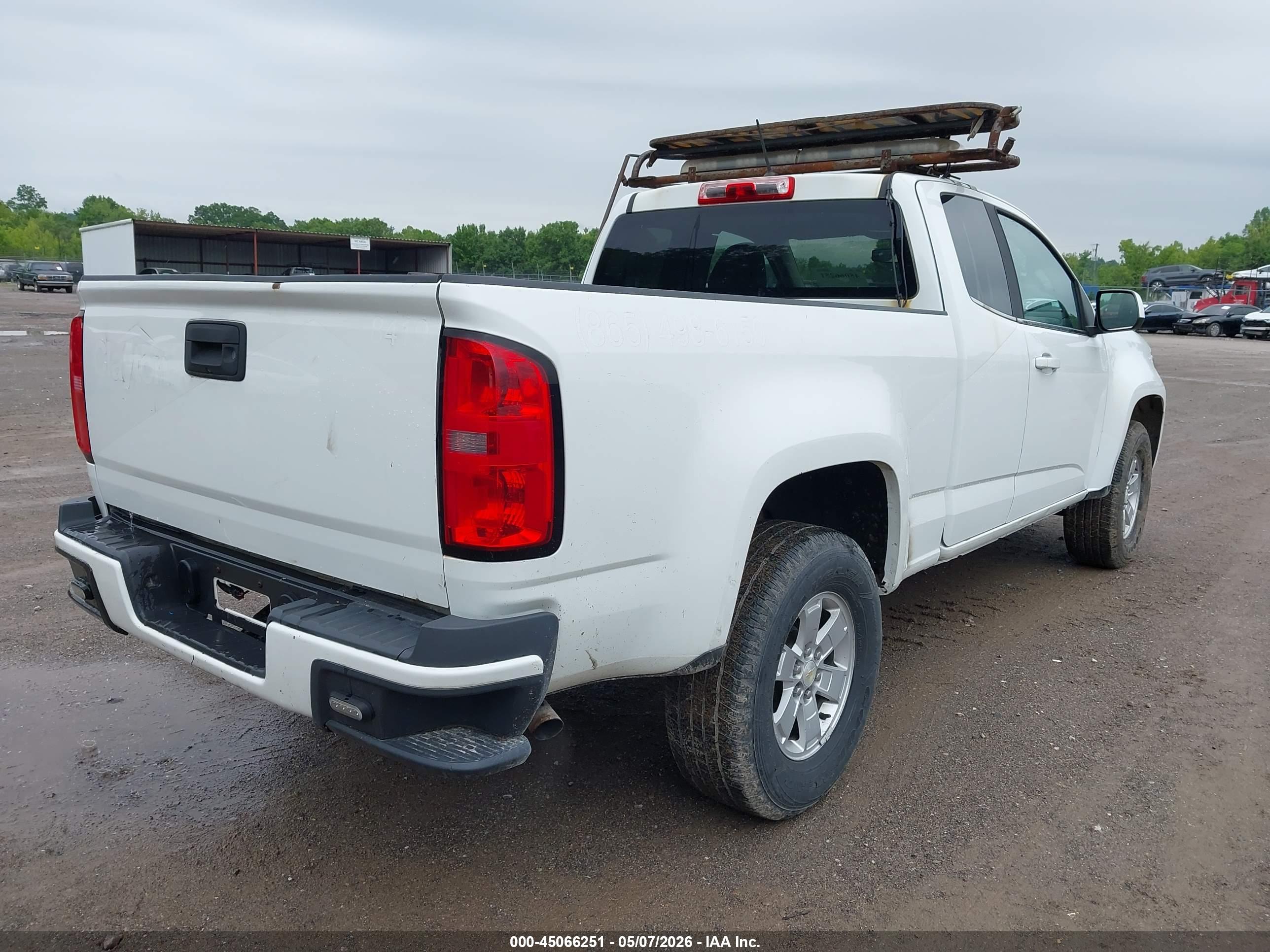 CHEVROLET COLORADO image 4