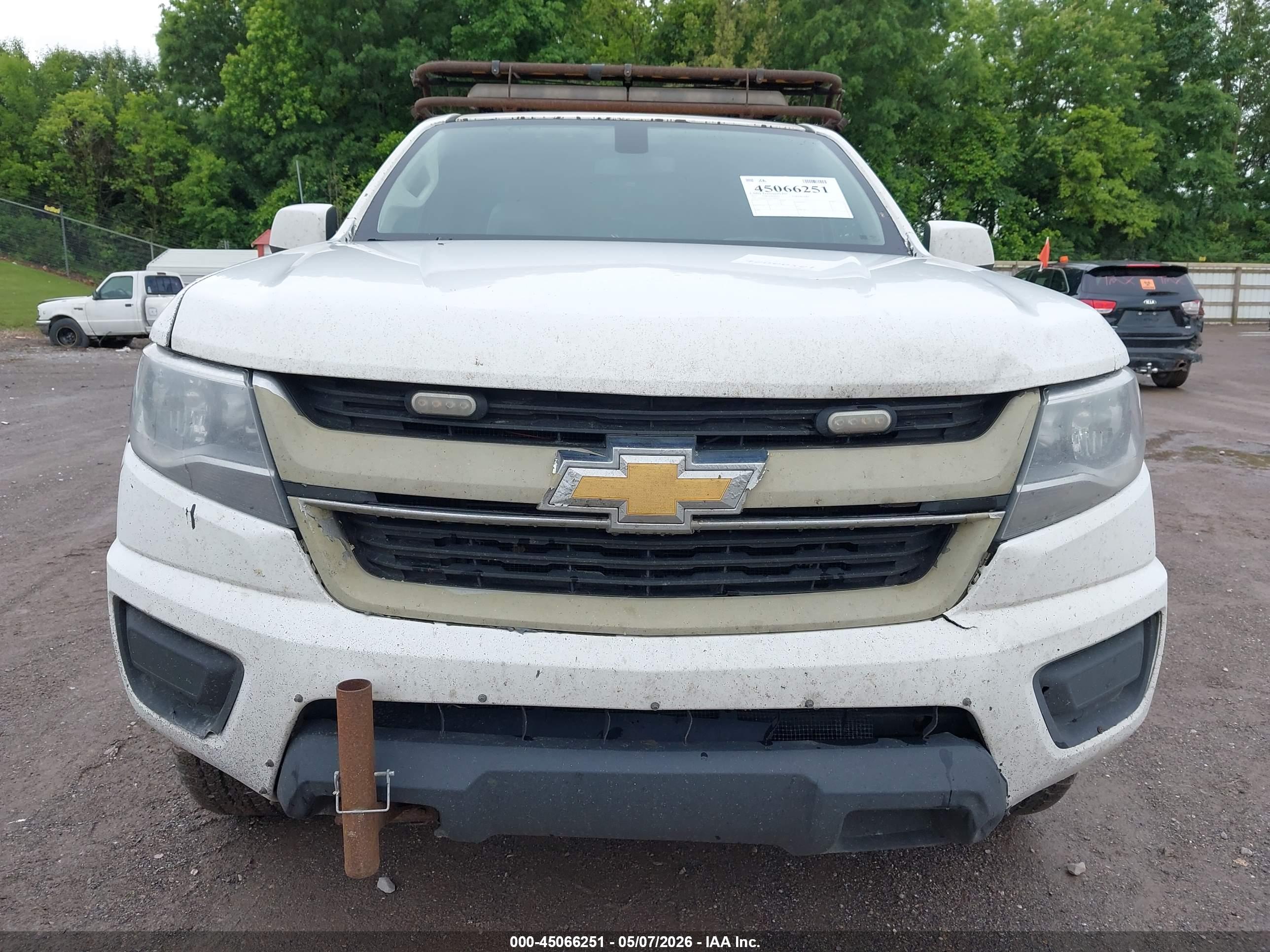 CHEVROLET COLORADO image 6