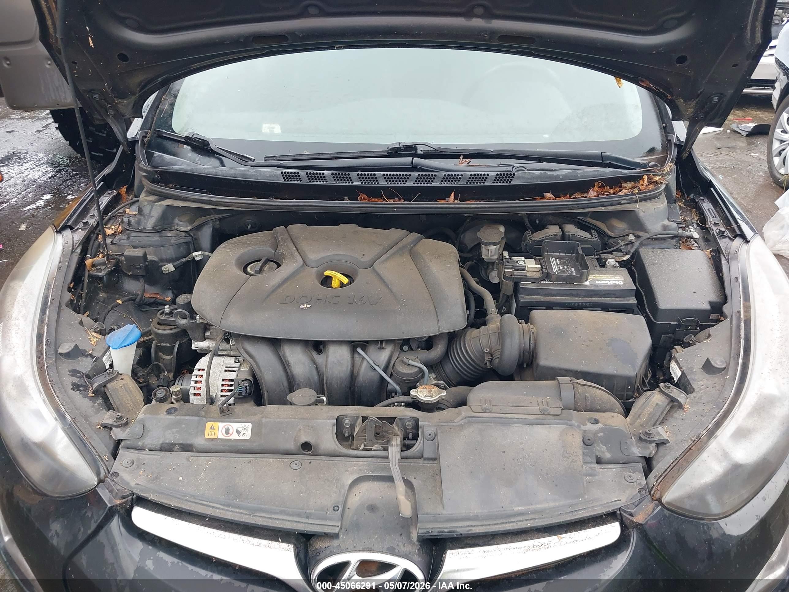 HYUNDAI ELANTRA image 10