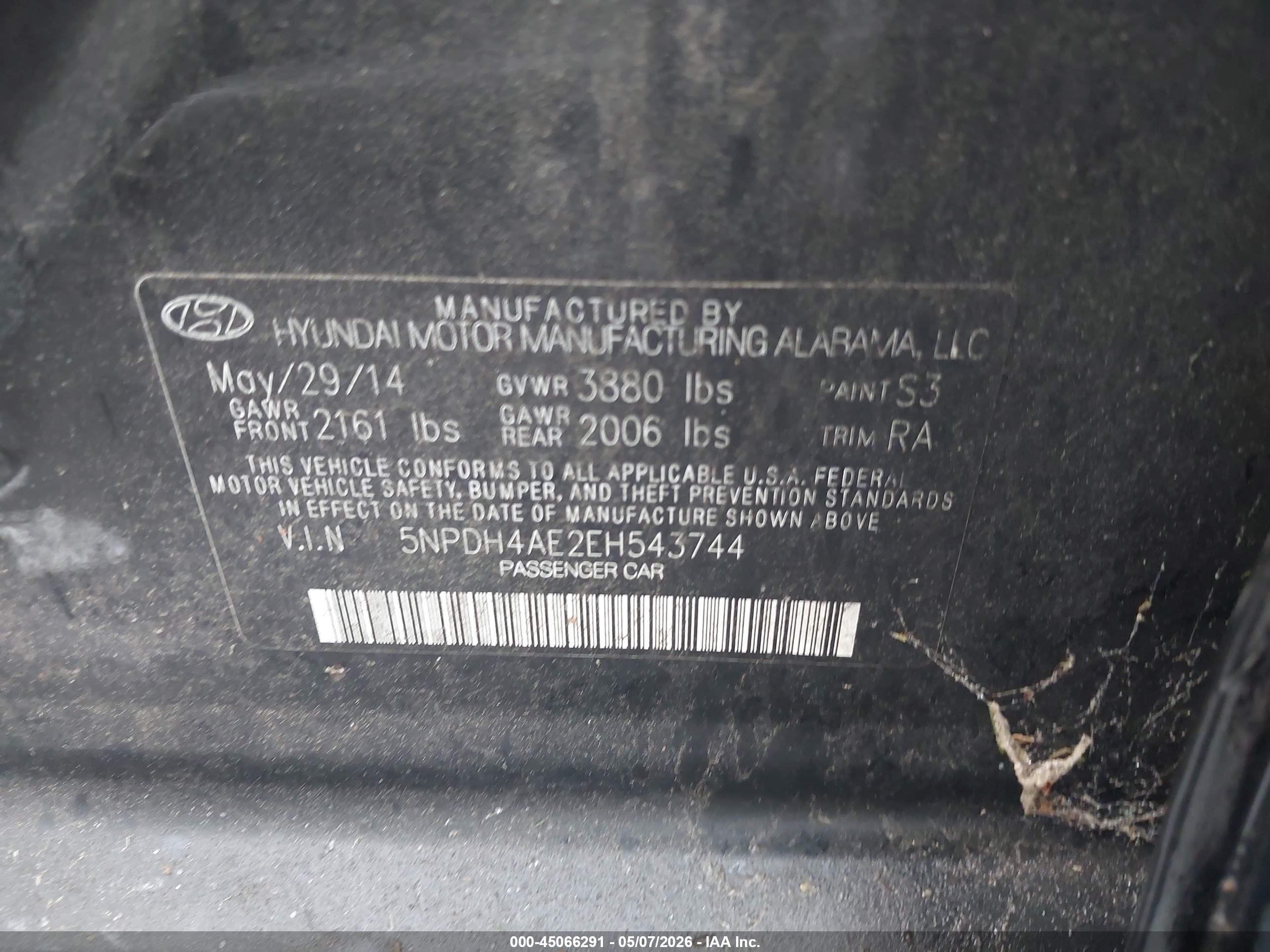 HYUNDAI ELANTRA image 9