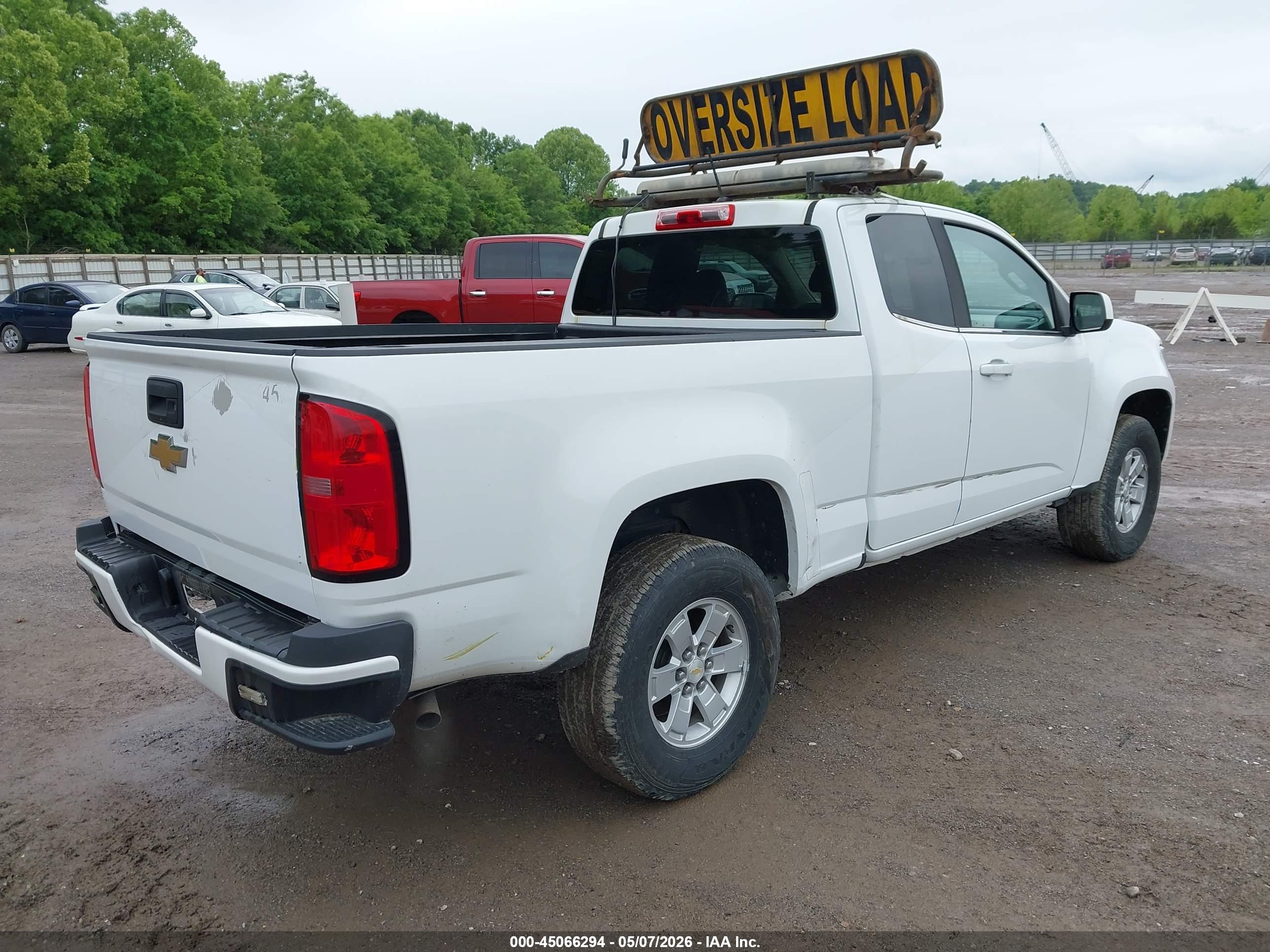 CHEVROLET COLORADO image 4