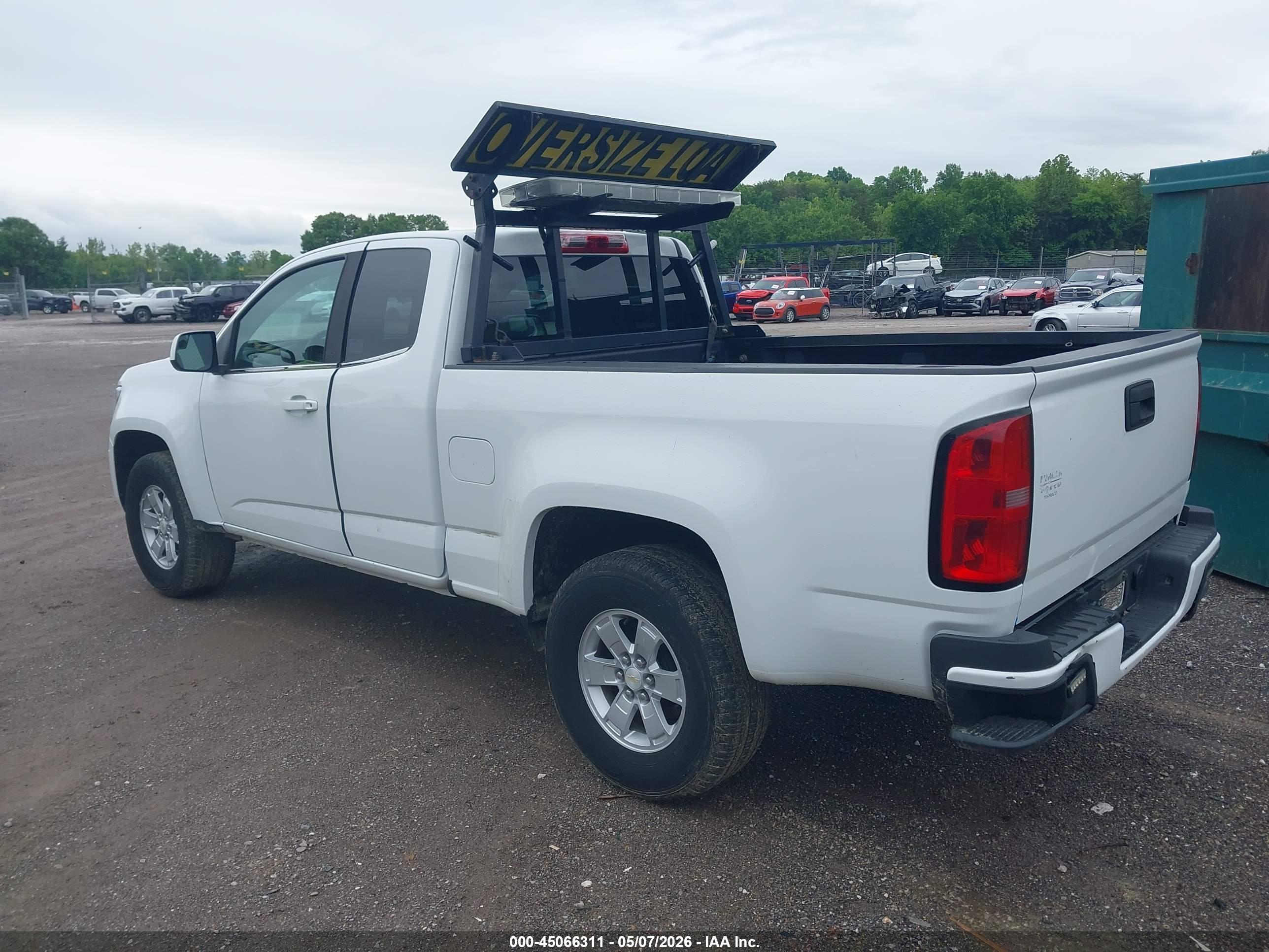 CHEVROLET COLORADO image 3
