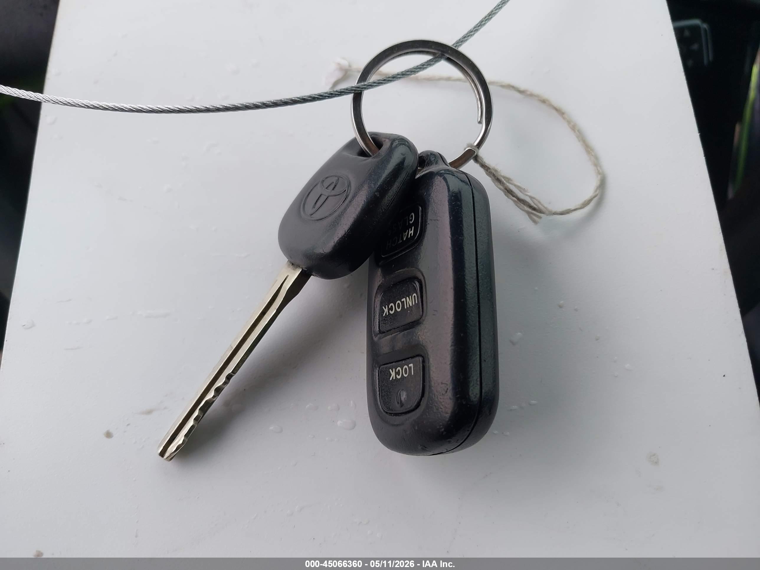 TOYOTA MATRIX image 11