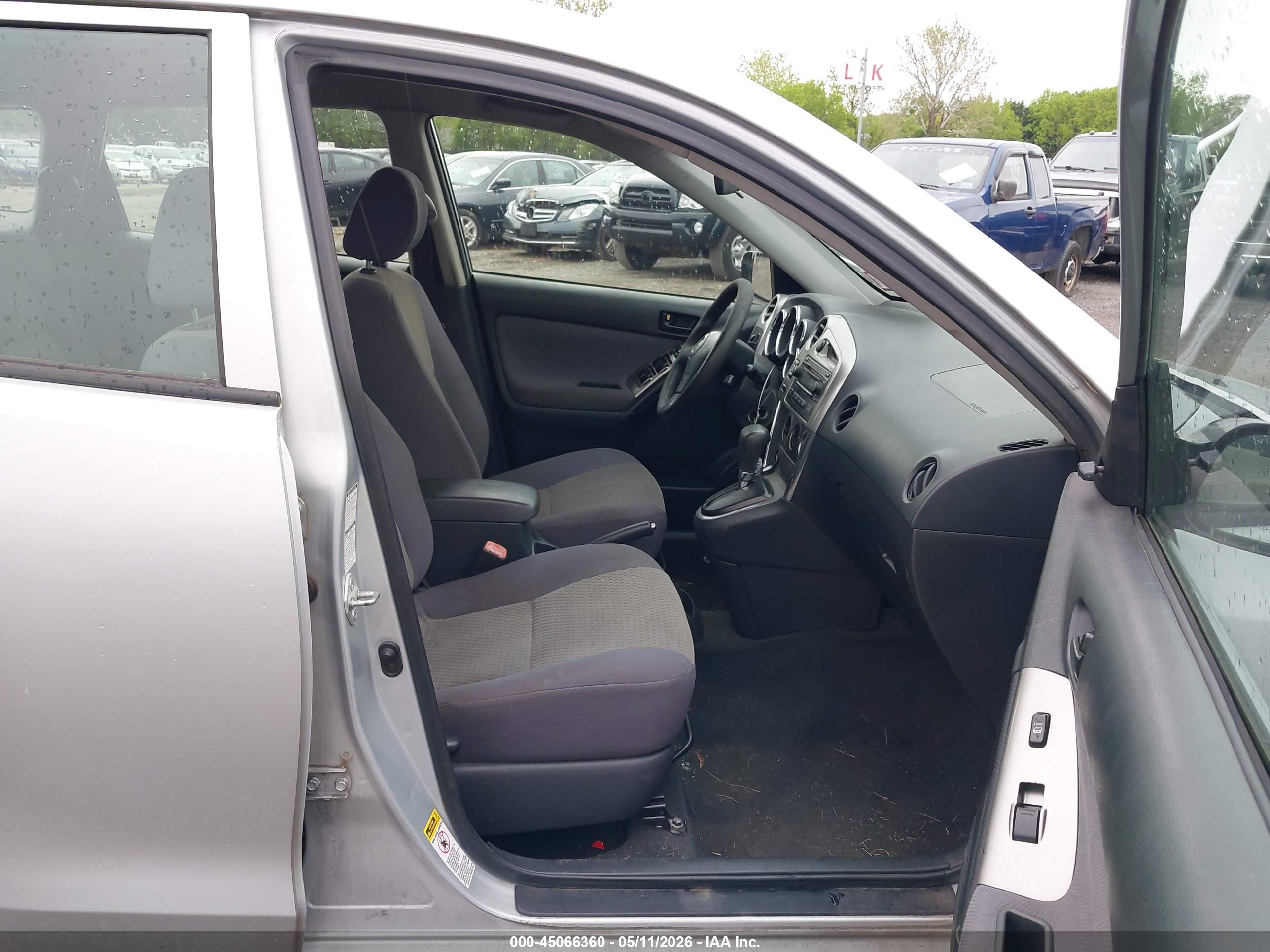 TOYOTA MATRIX image 5