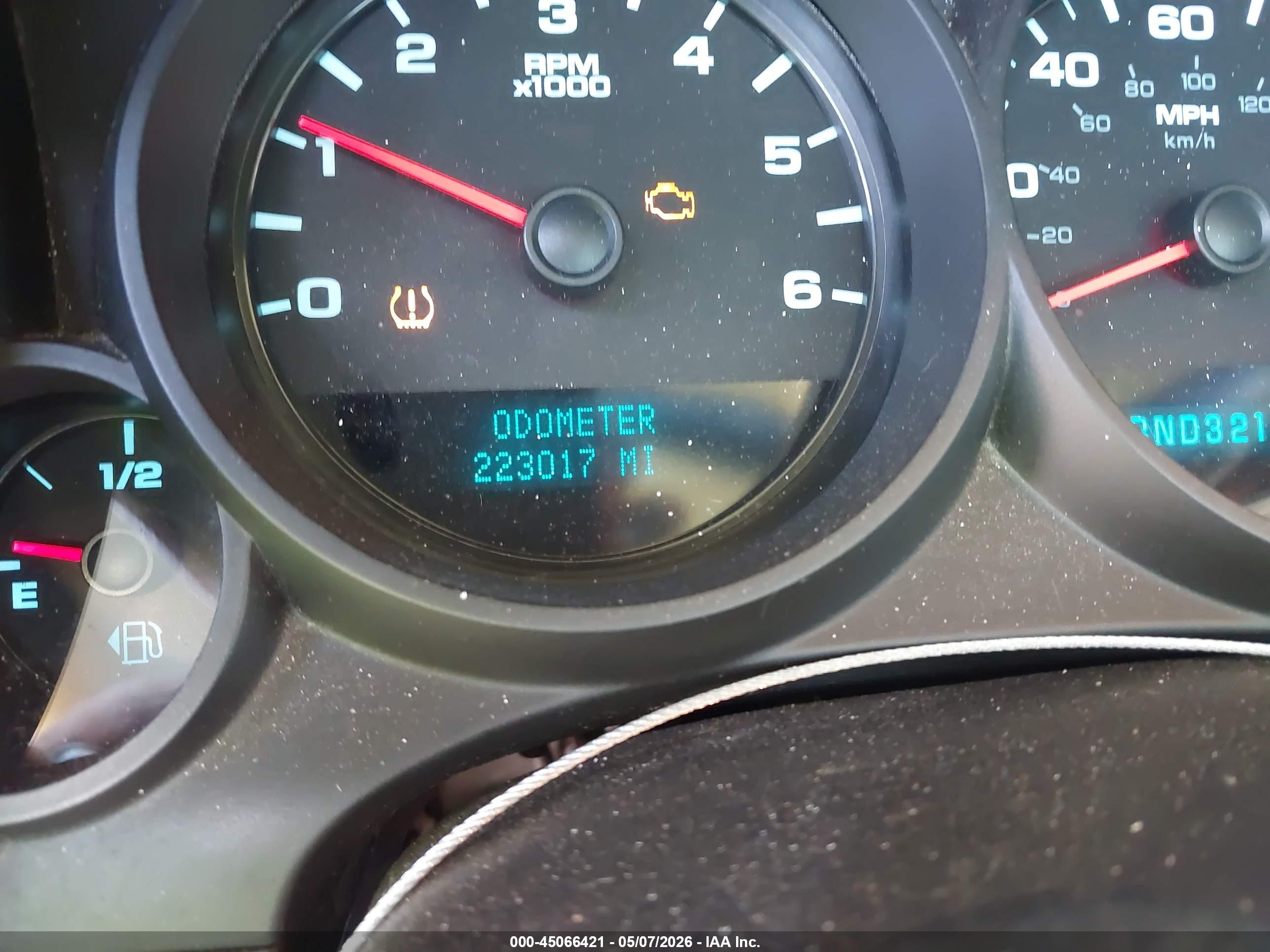 CHEVROLET SILVERADO image 7