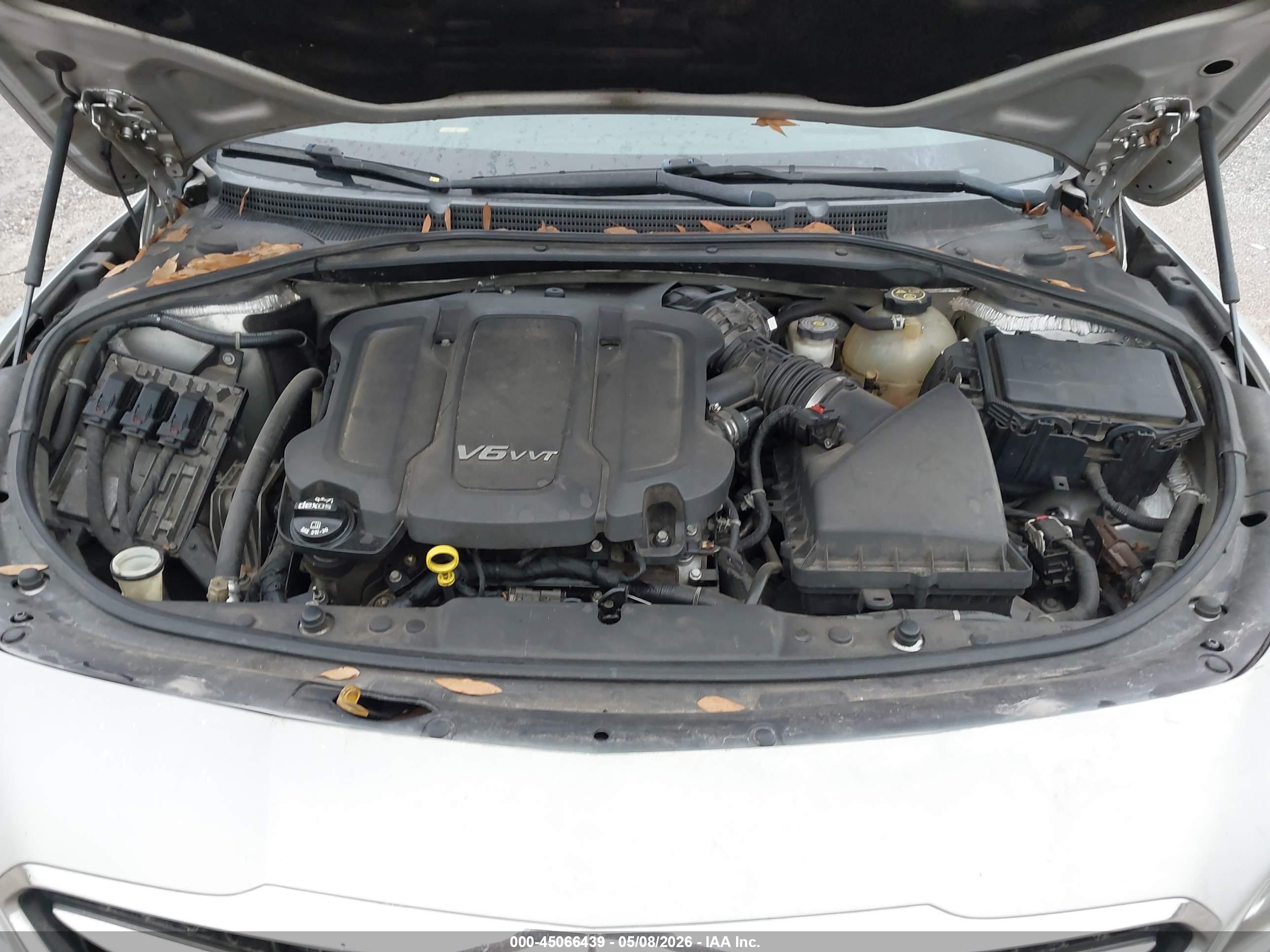 BUICK LACROSSE image 10