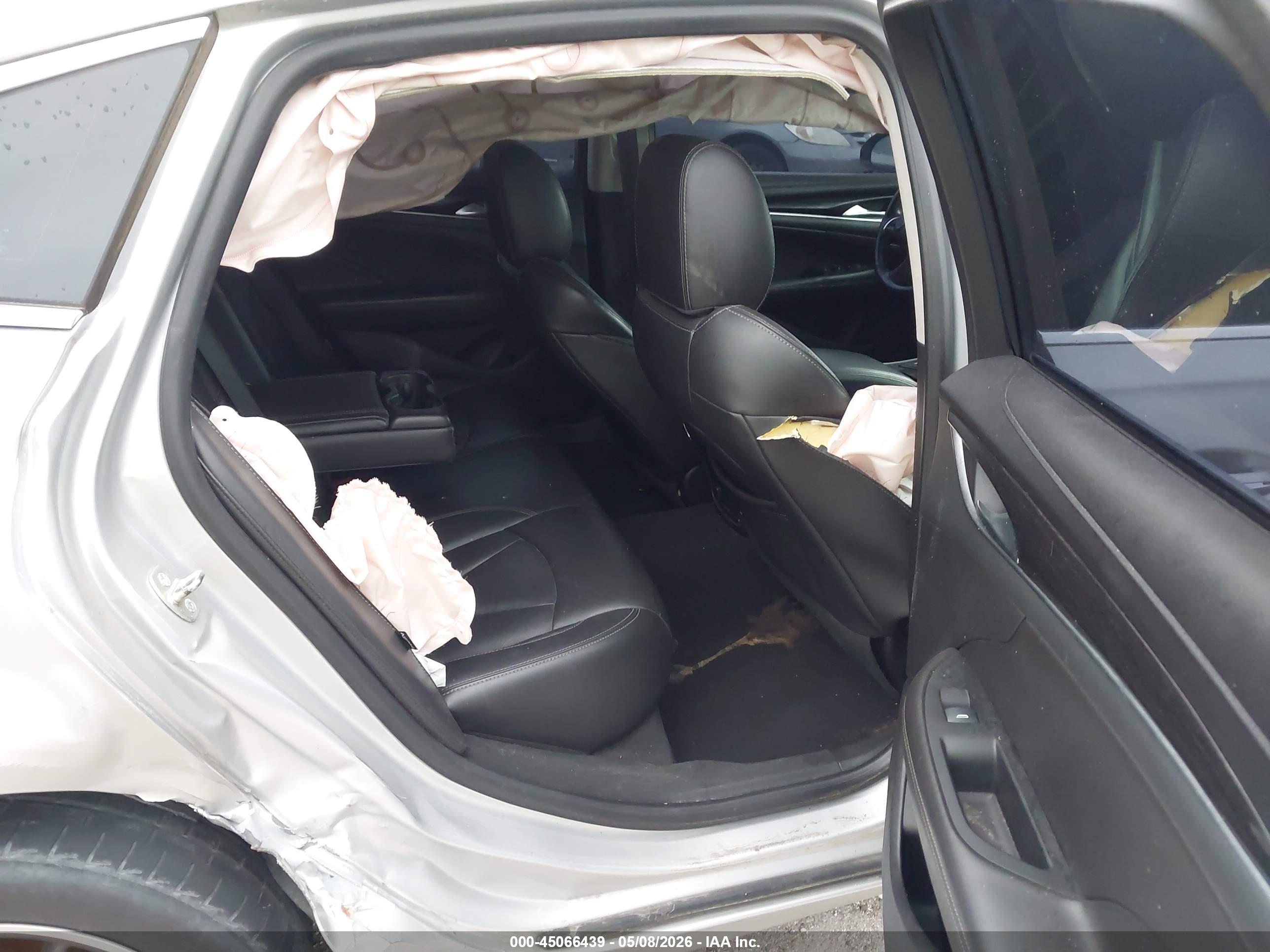 BUICK LACROSSE image 8