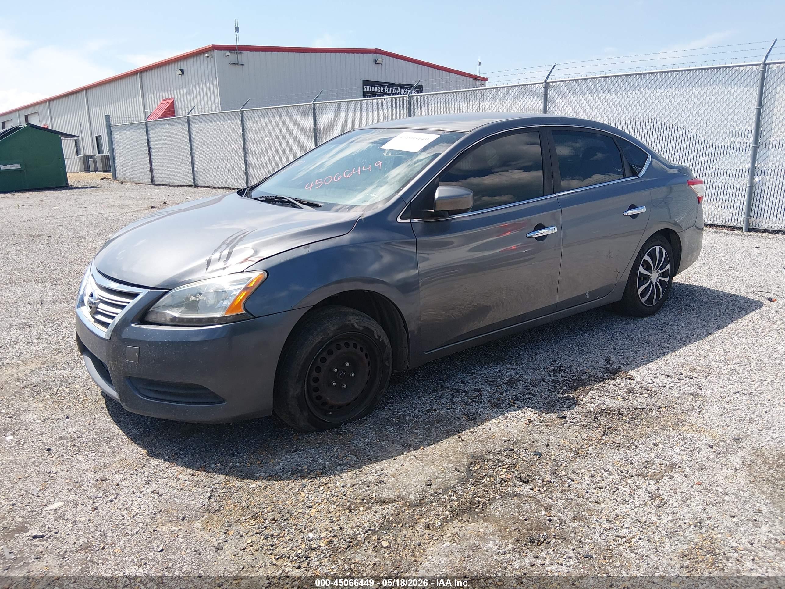 NISSAN SENTRA image 2