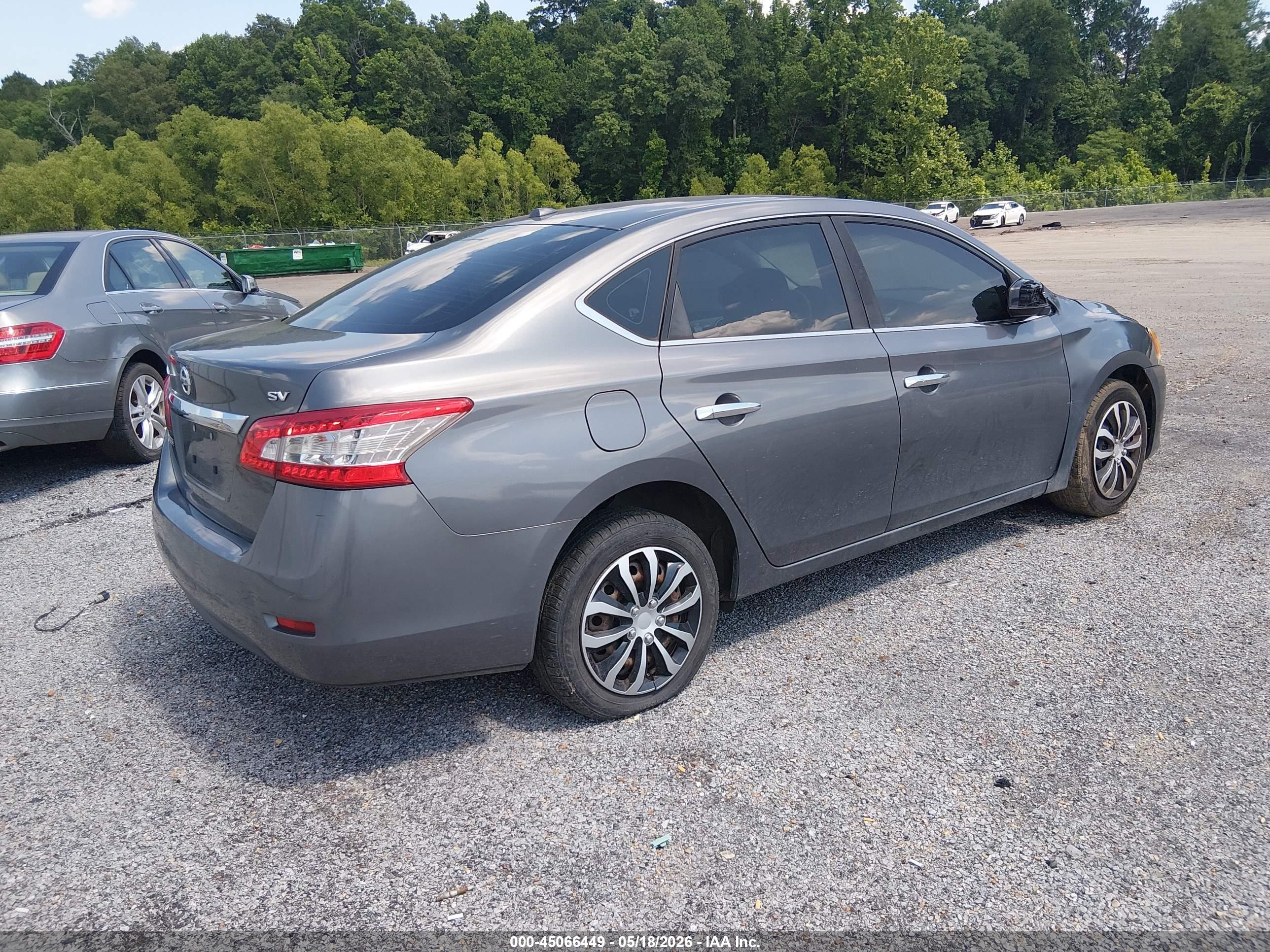 NISSAN SENTRA image 4