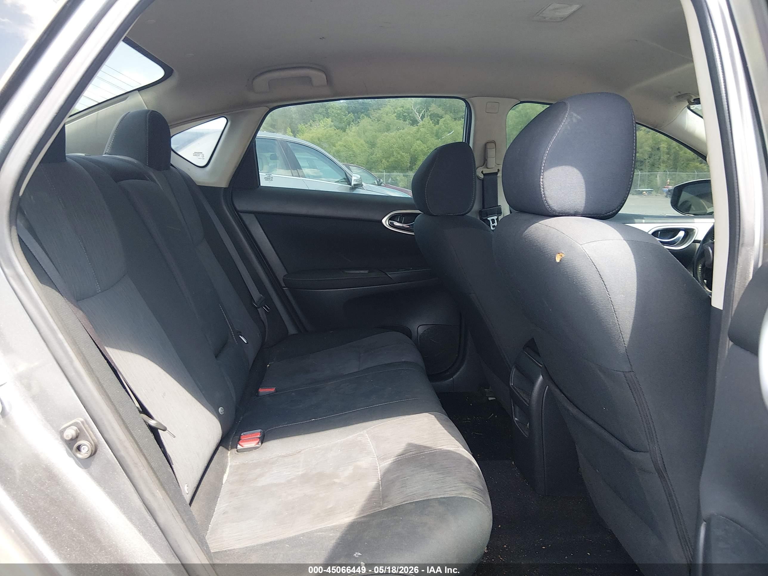 NISSAN SENTRA image 8