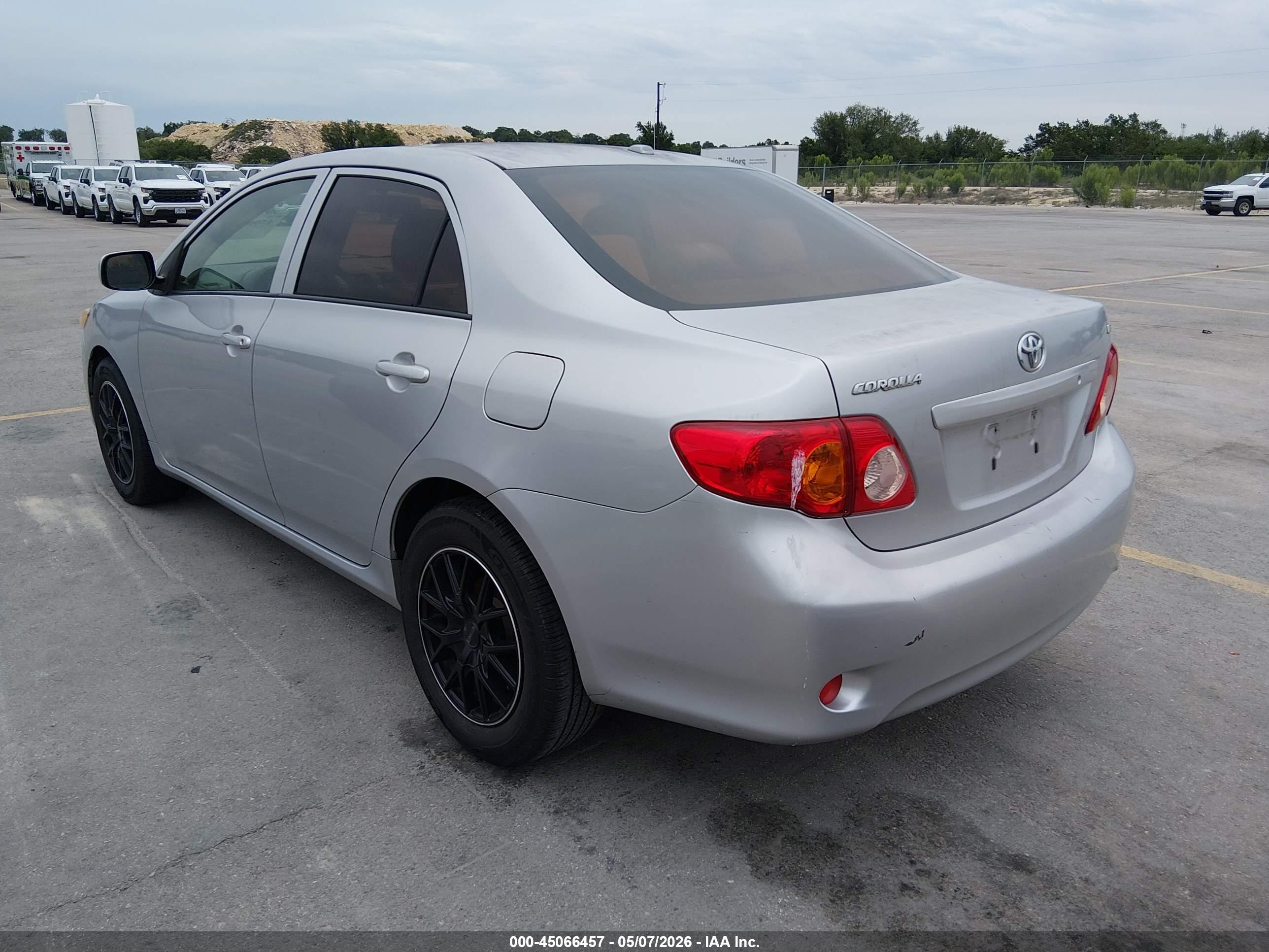 TOYOTA COROLLA image 3