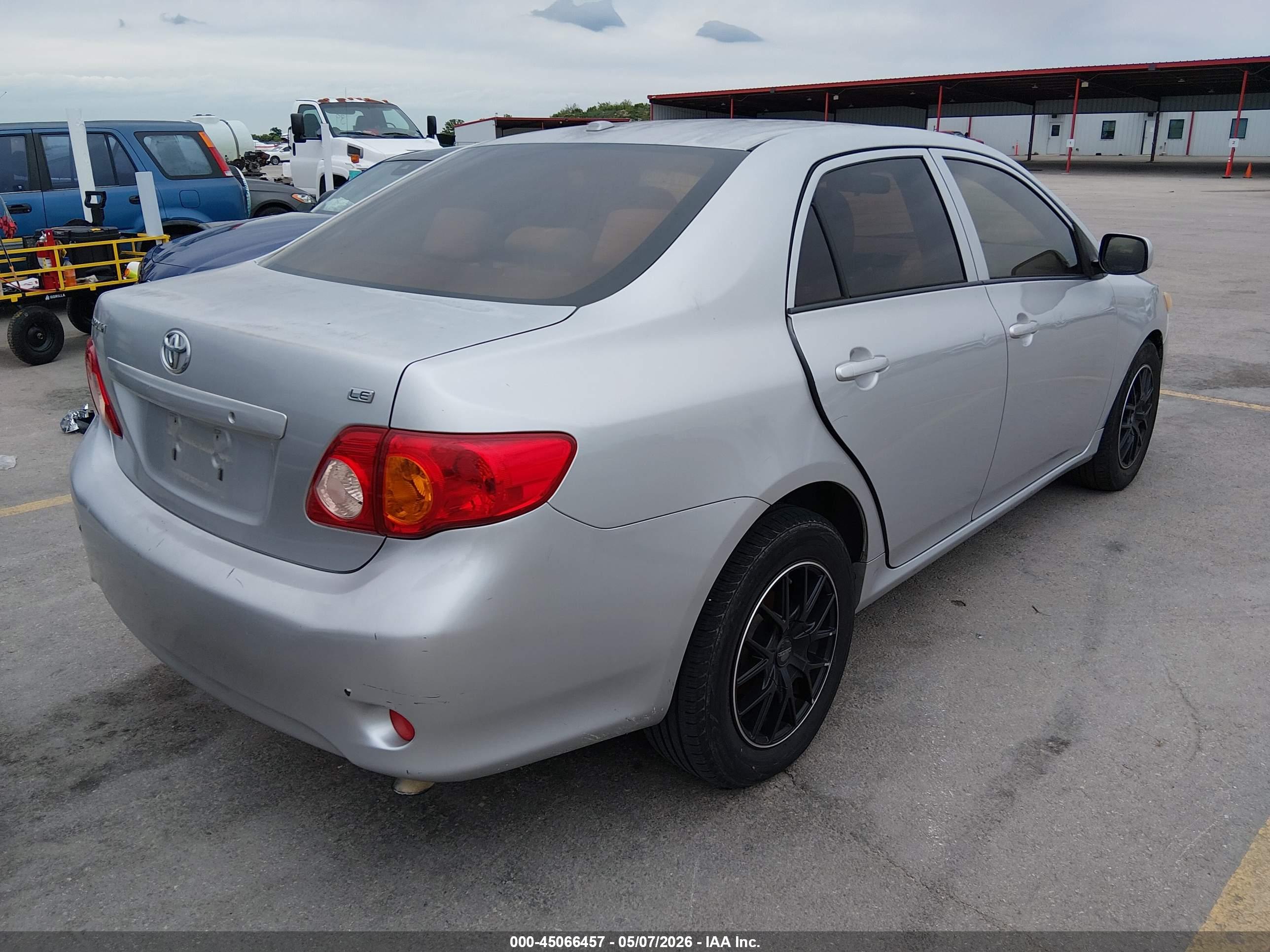 TOYOTA COROLLA image 4