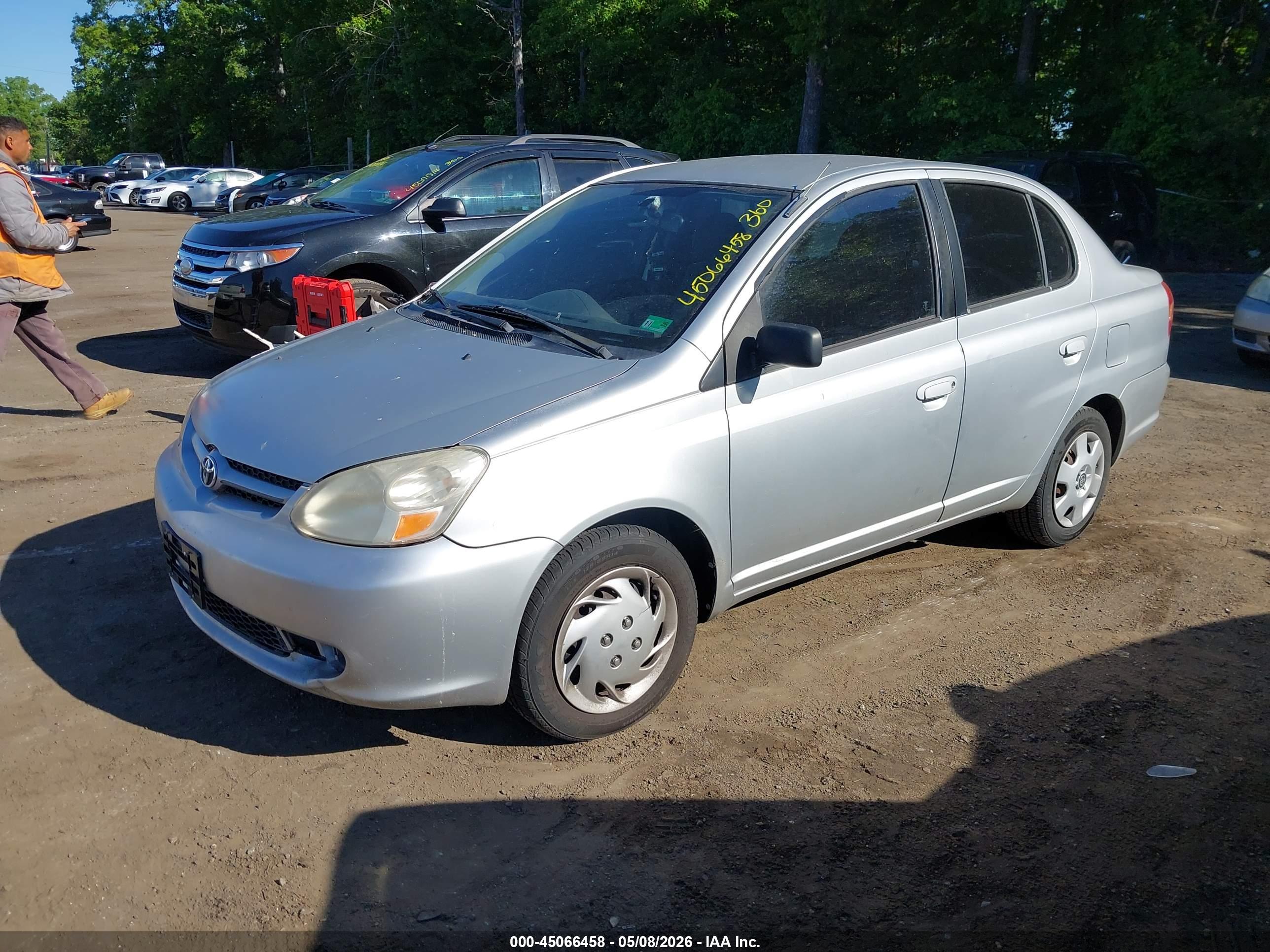 TOYOTA ECHO image 2