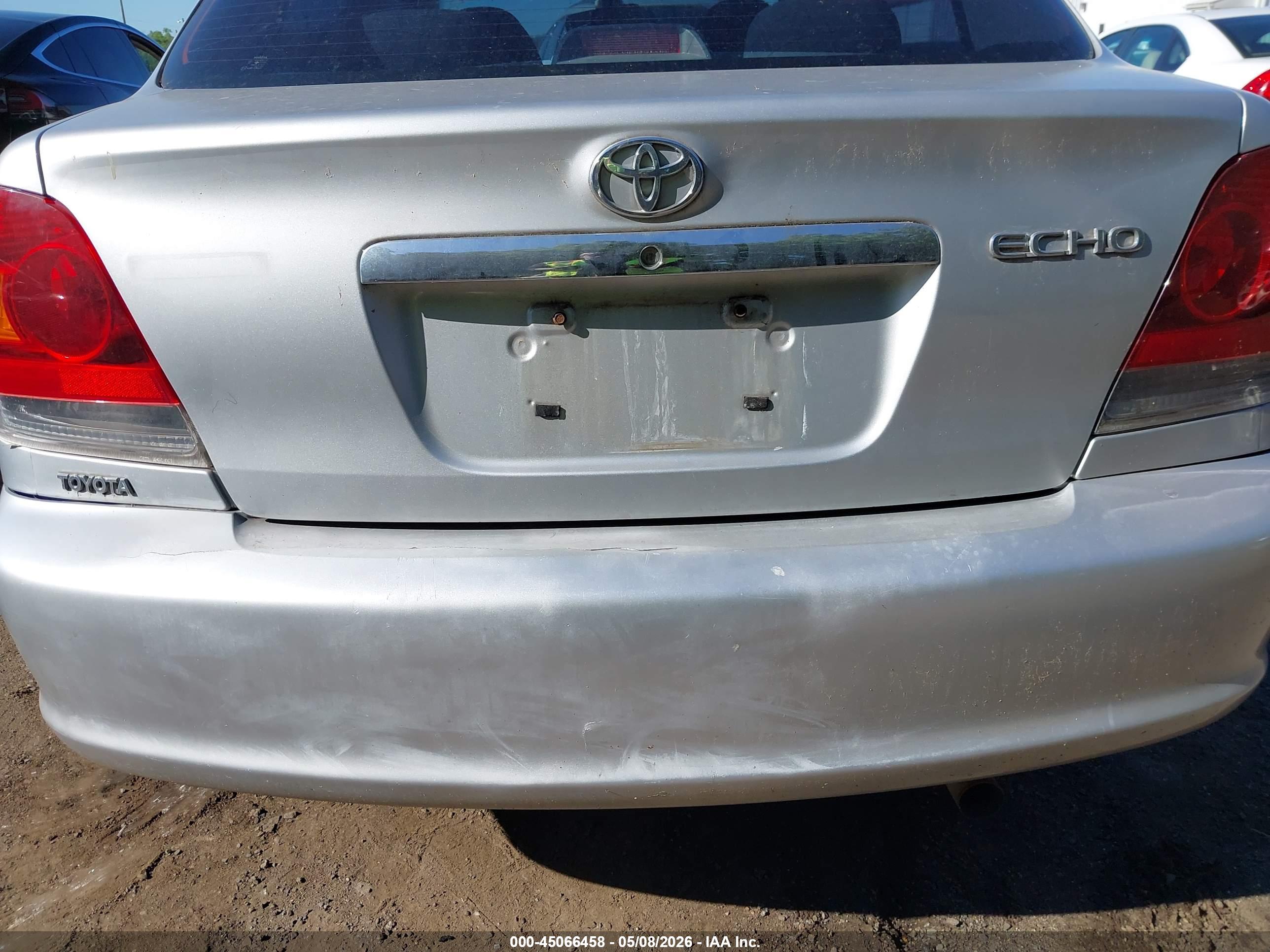 TOYOTA ECHO image 6