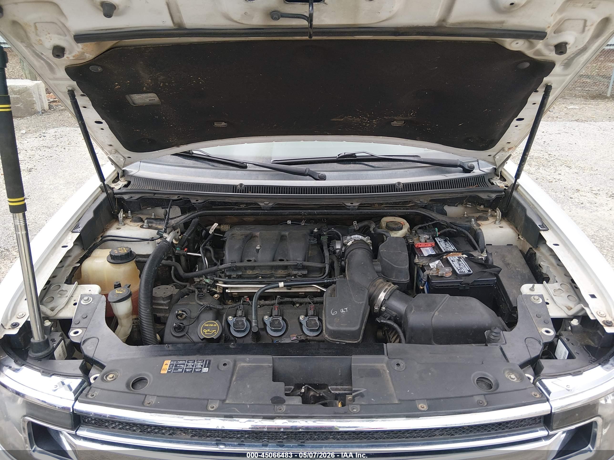 FORD FLEX image 10