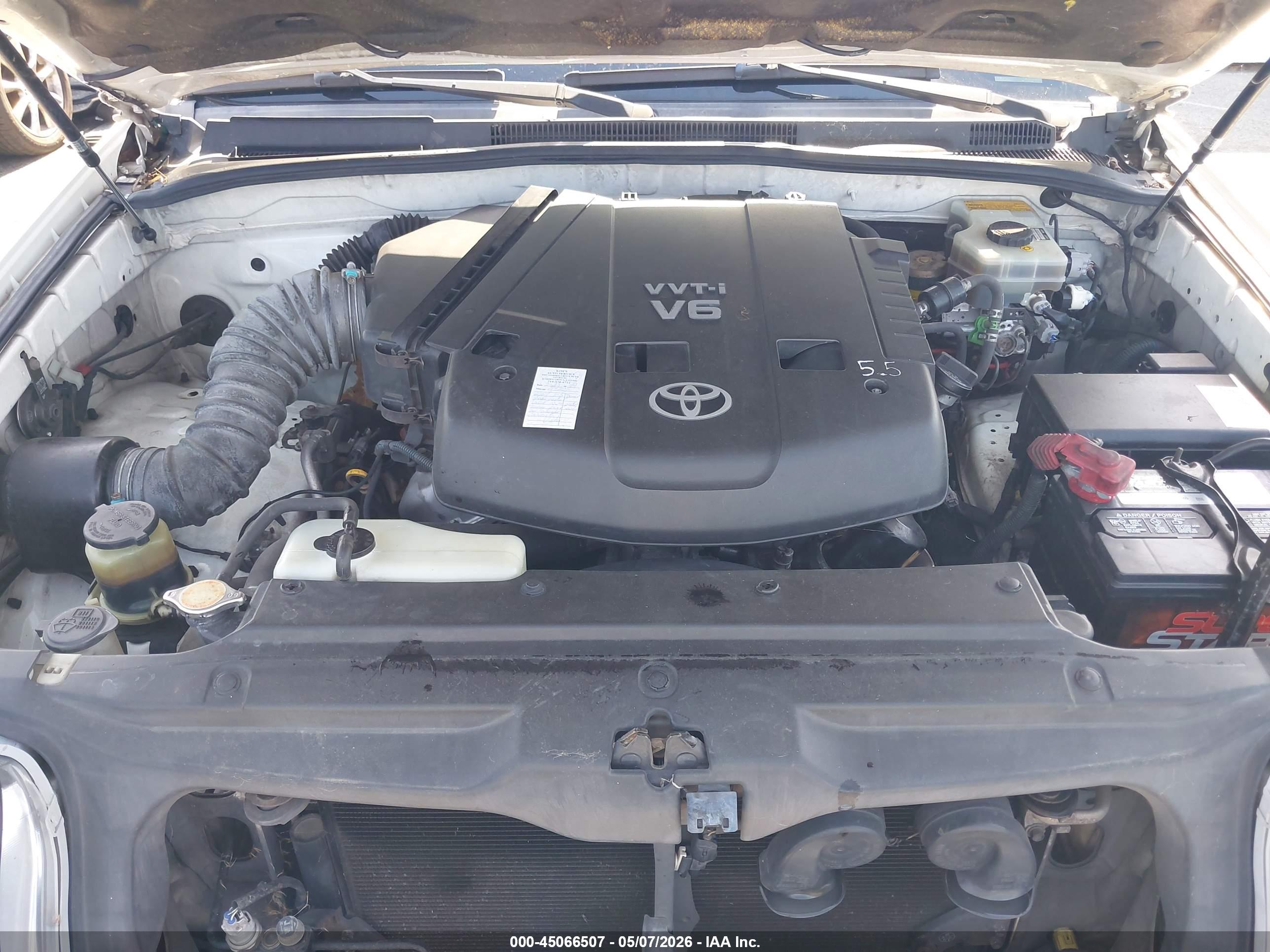 TOYOTA 4RUNNER image 10