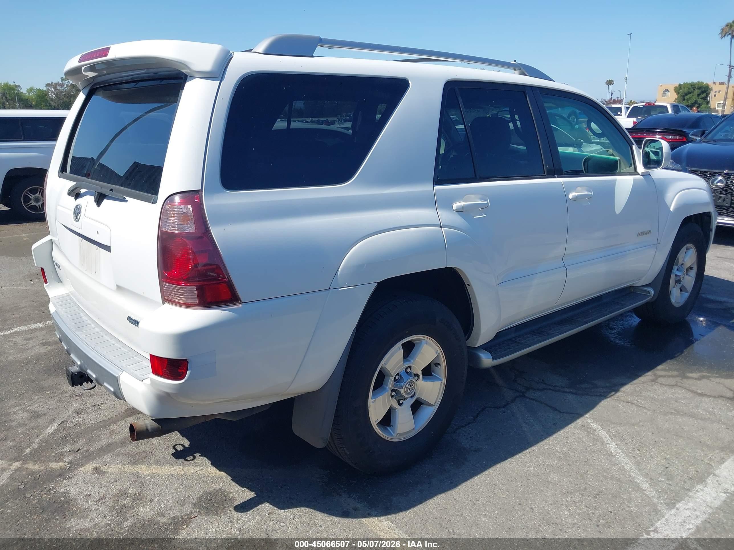TOYOTA 4RUNNER image 4