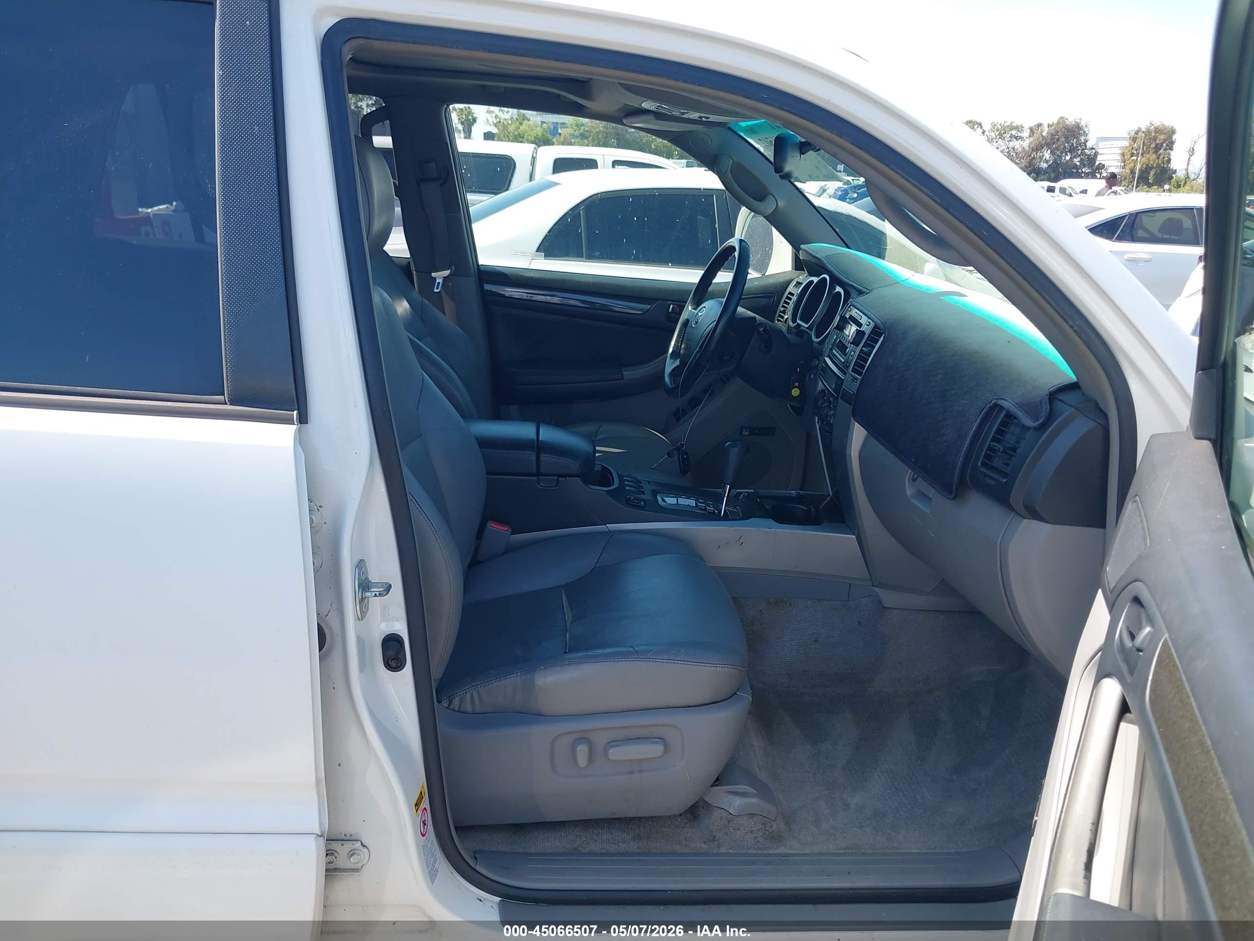 TOYOTA 4RUNNER image 5