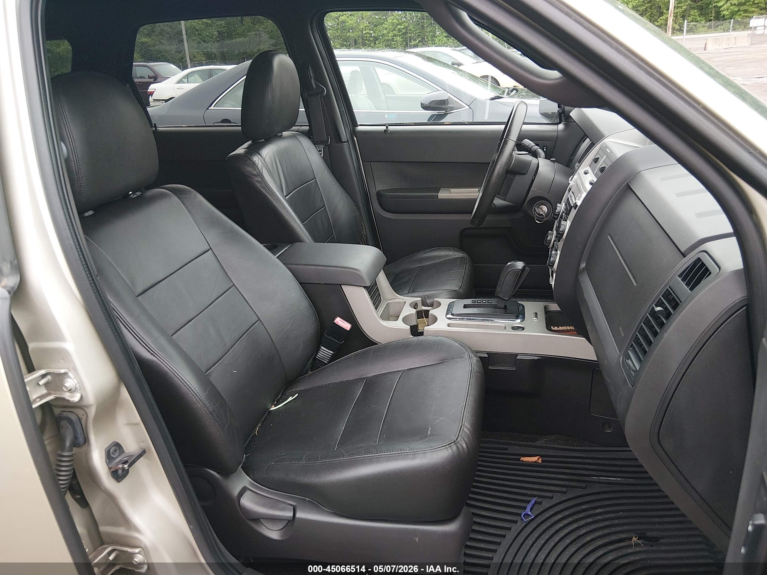 FORD ESCAPE image 5