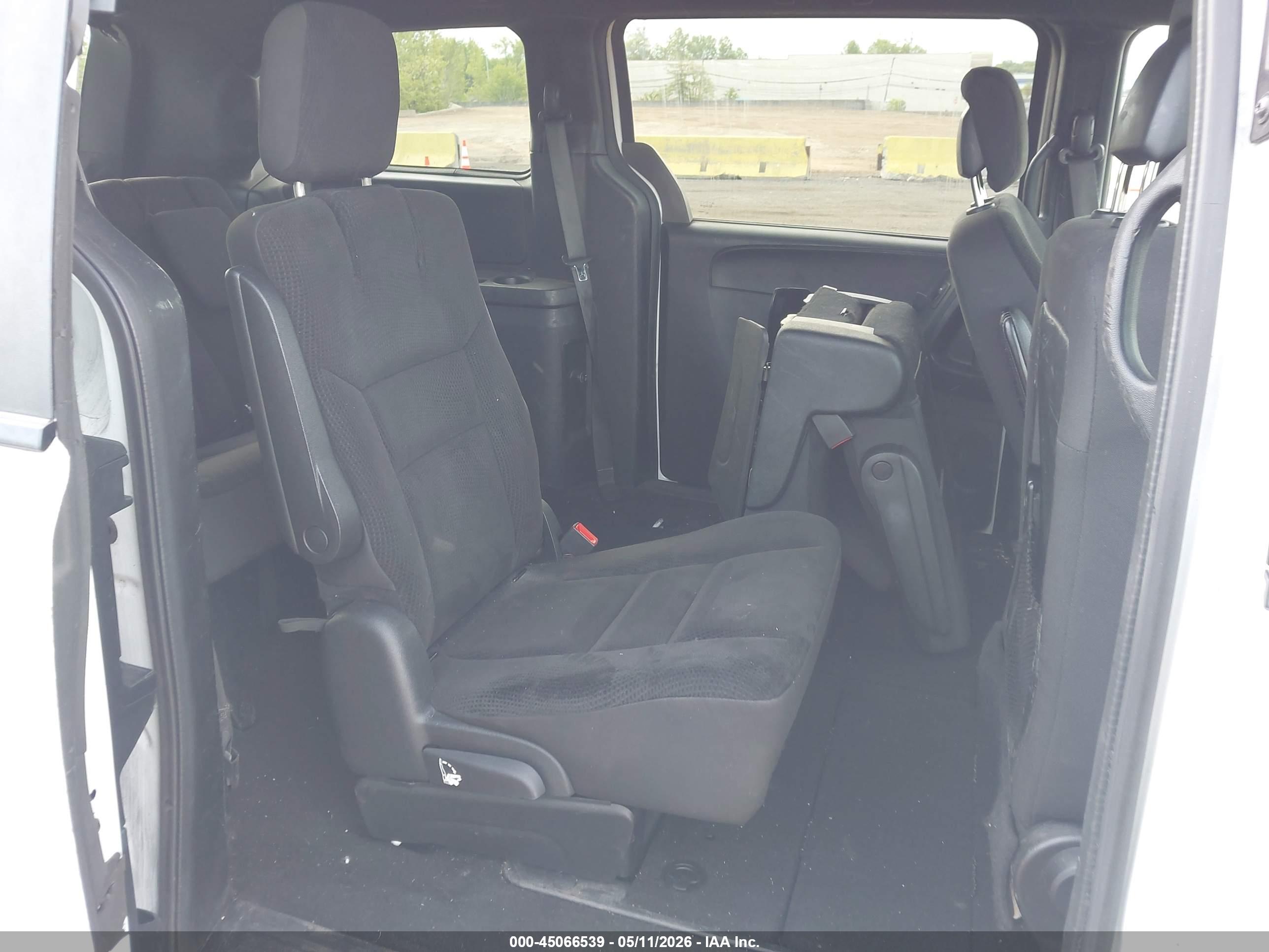 DODGE GRAND image 8
