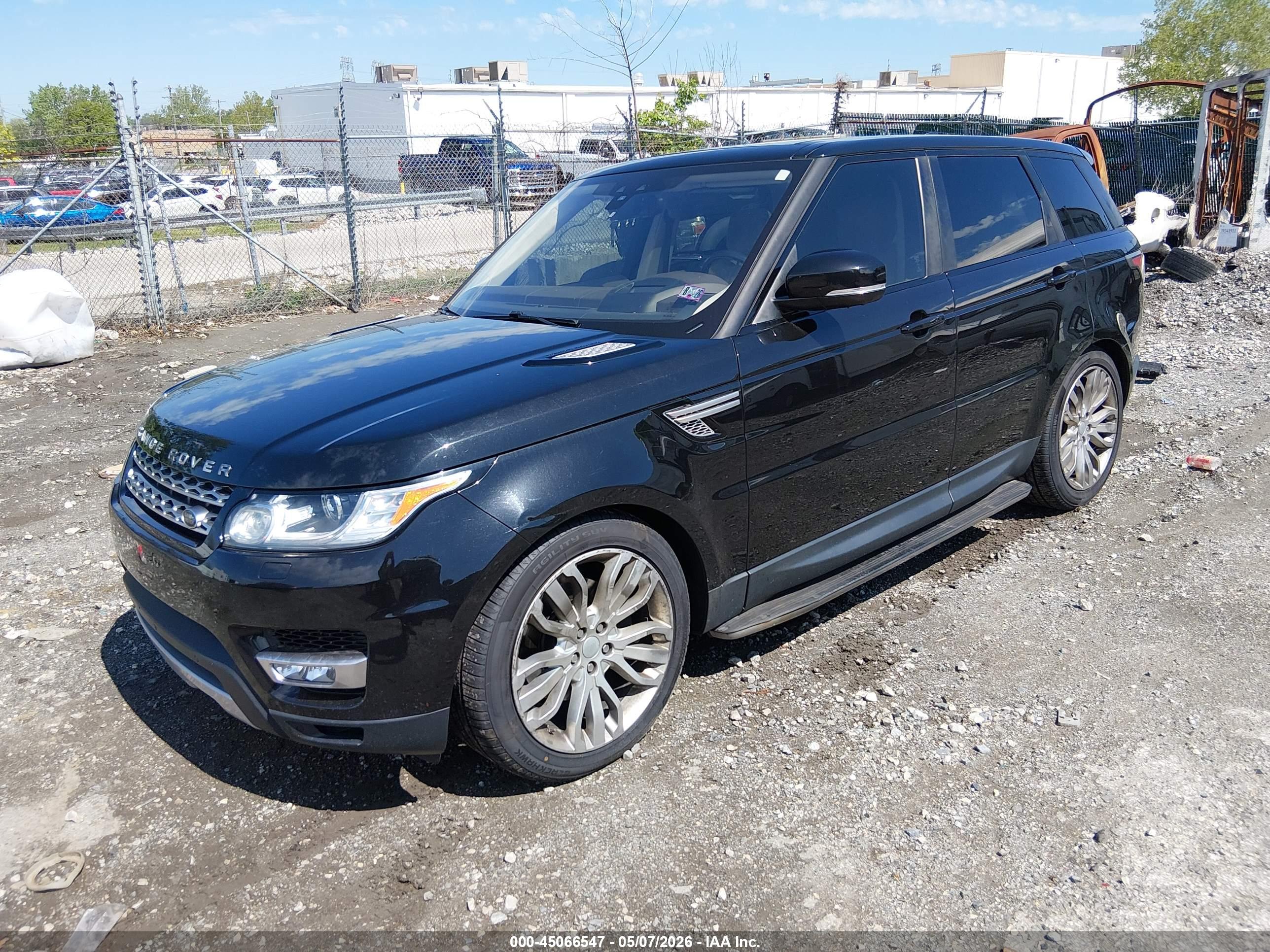 LAND ROVER image 2