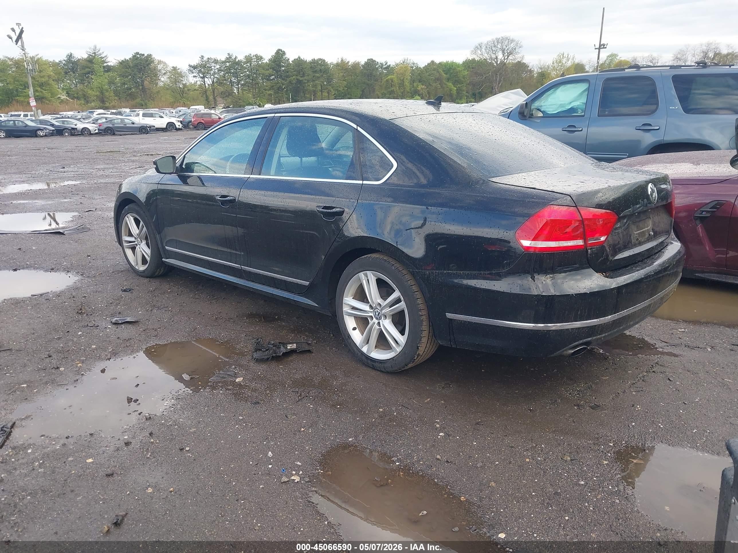 VOLKSWAGEN PASSAT image 3