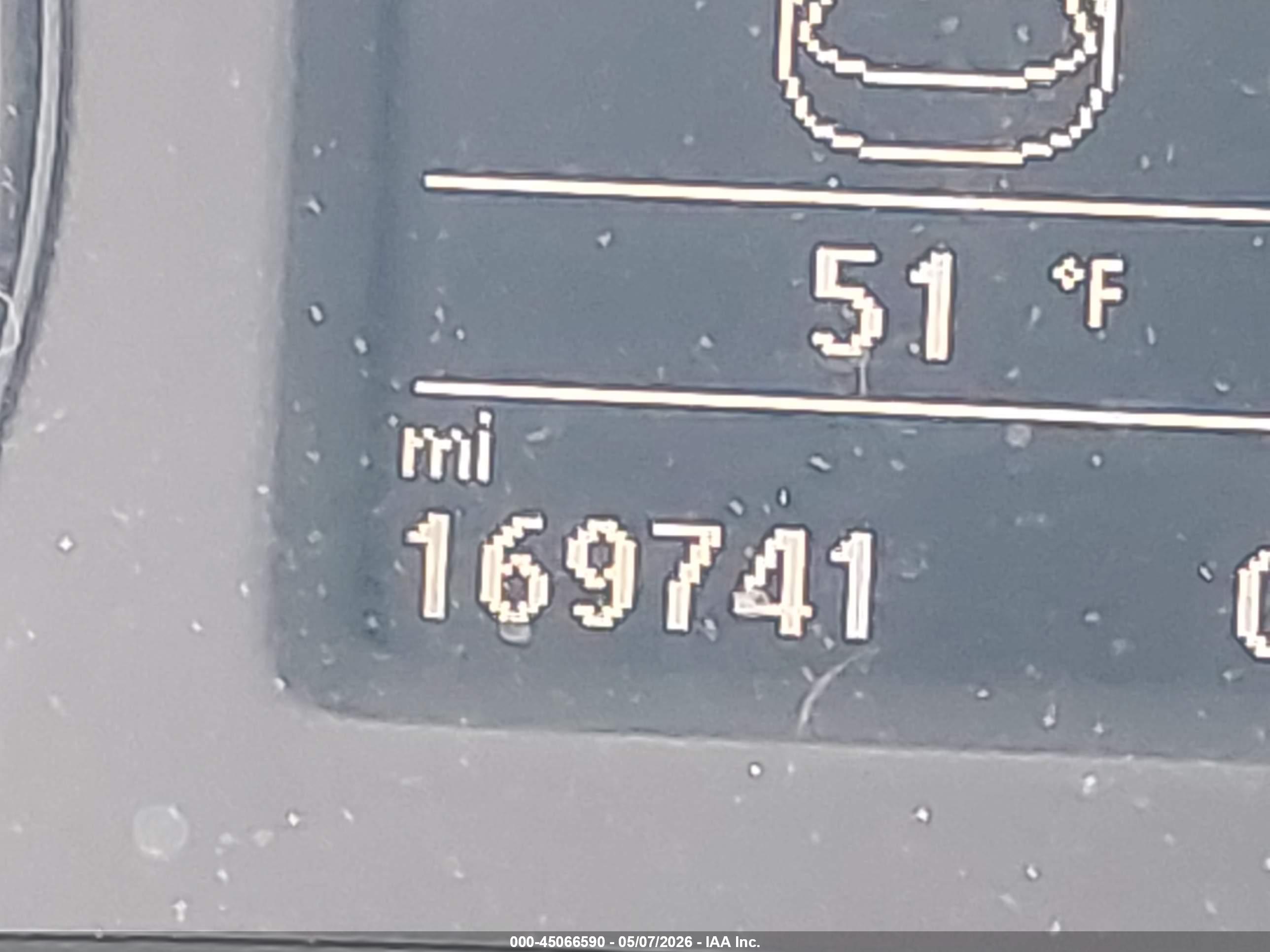 VOLKSWAGEN PASSAT image 7