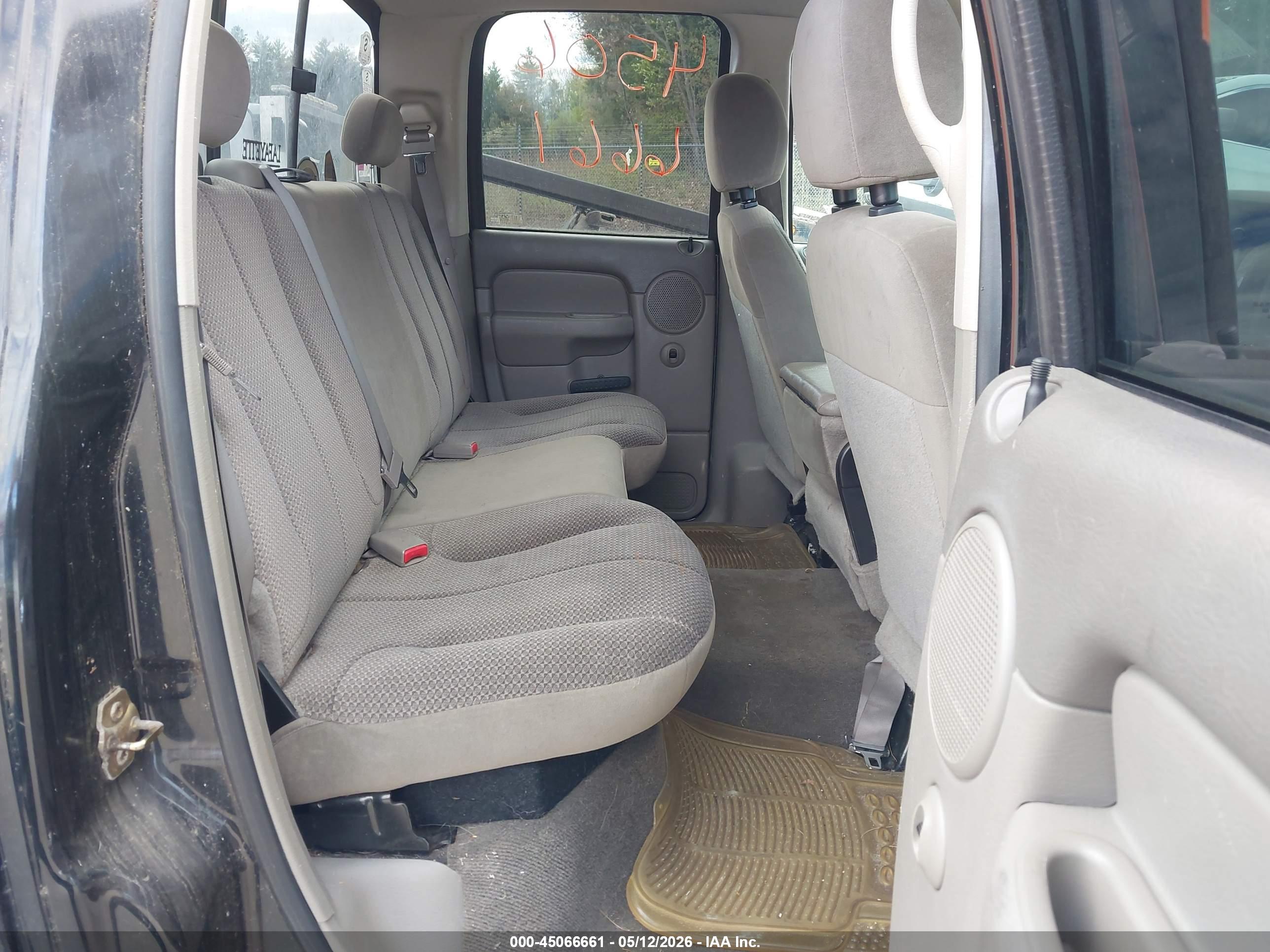 DODGE RAM image 8