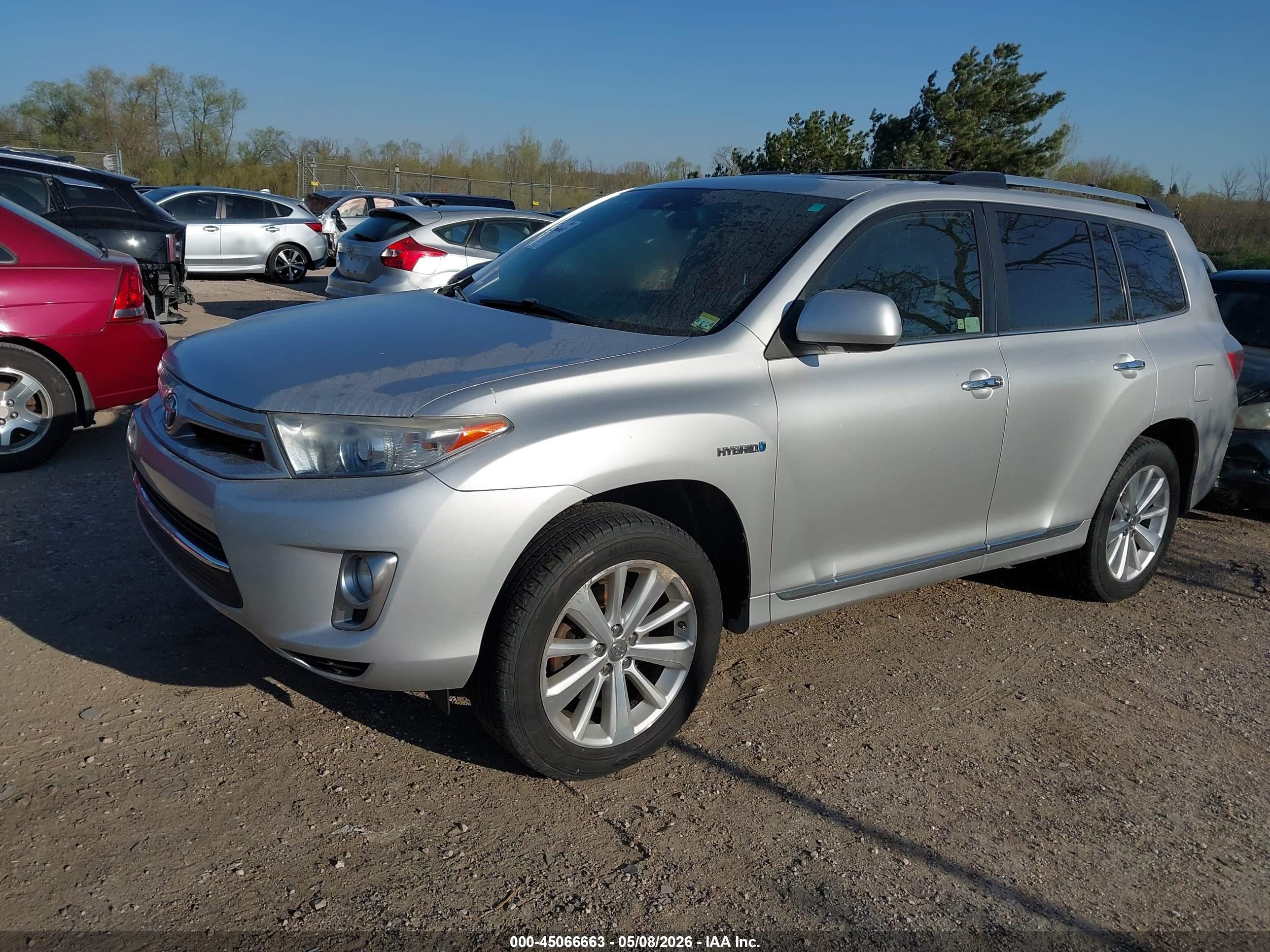 TOYOTA HIGHLANDER image 2