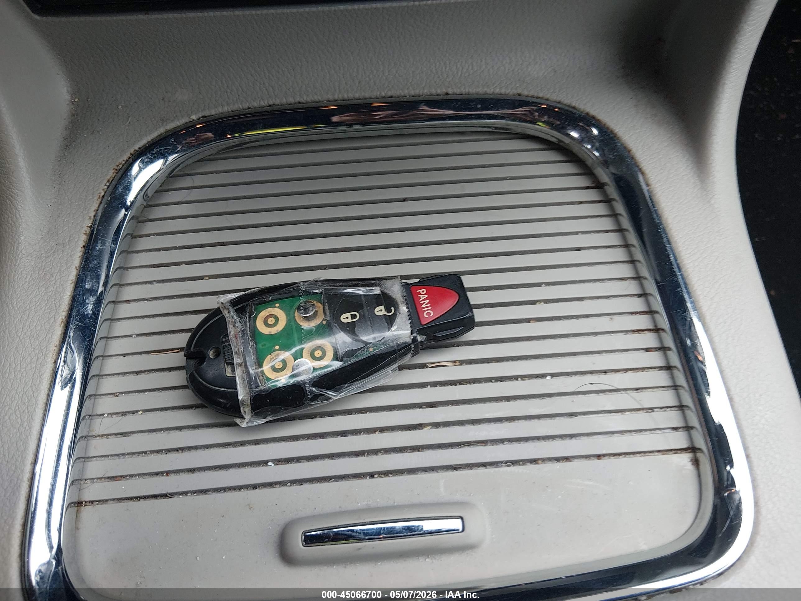 DODGE GRAND image 11