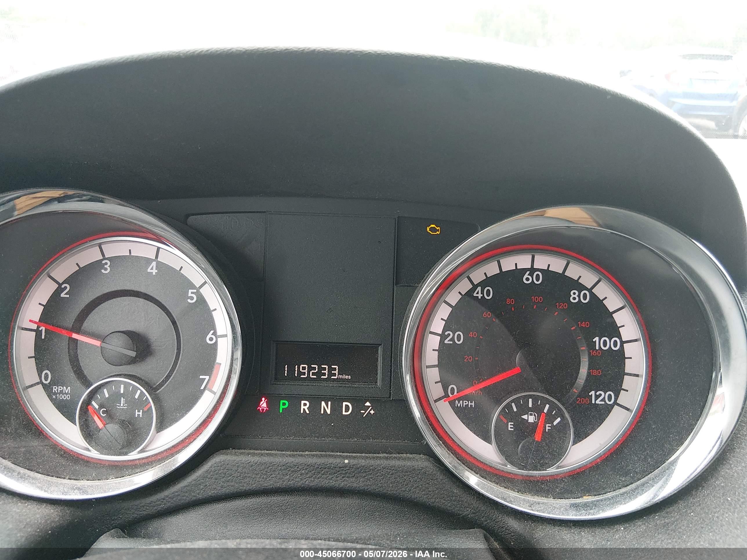 DODGE GRAND image 7