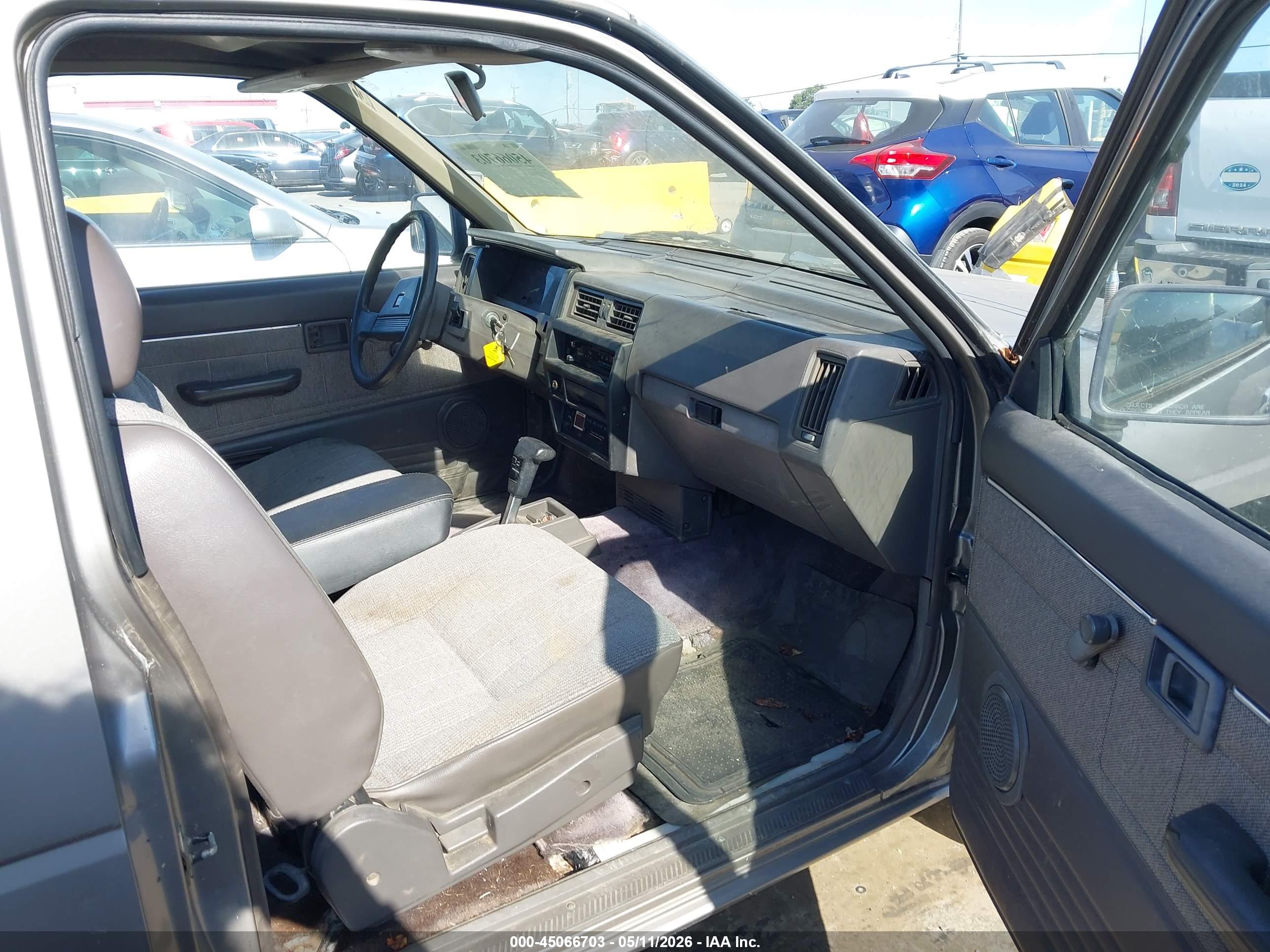 NISSAN D21 image 5