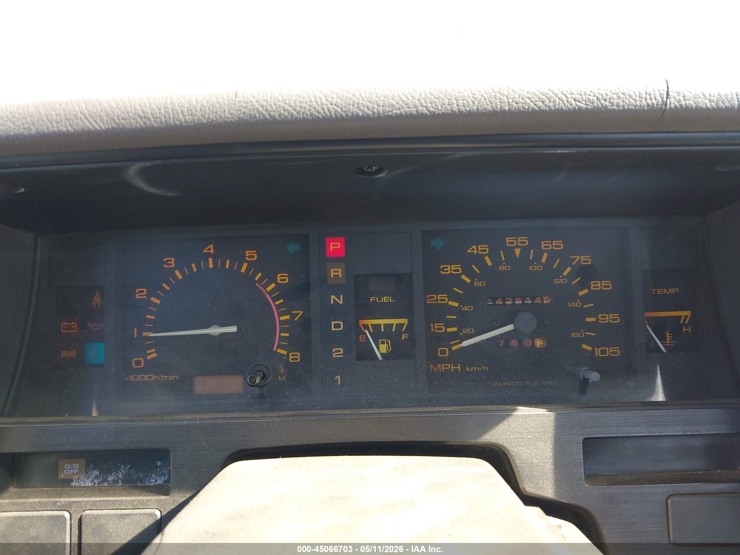 NISSAN D21 image 7