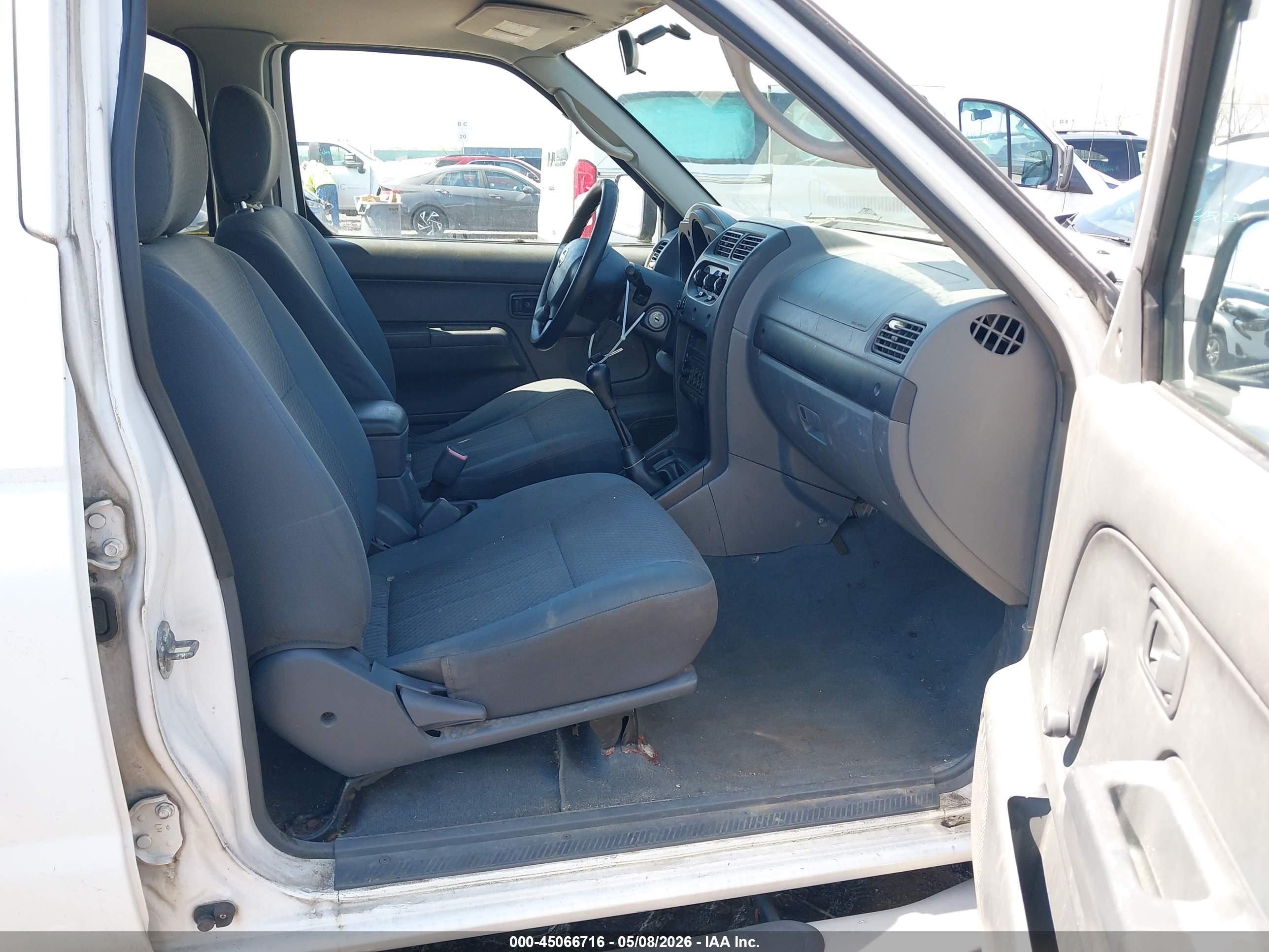 NISSAN XTERRA image 5