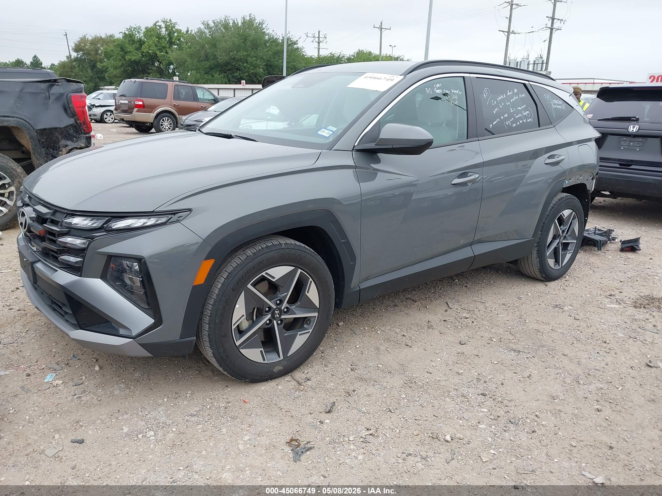 HYUNDAI TUCSON image 2