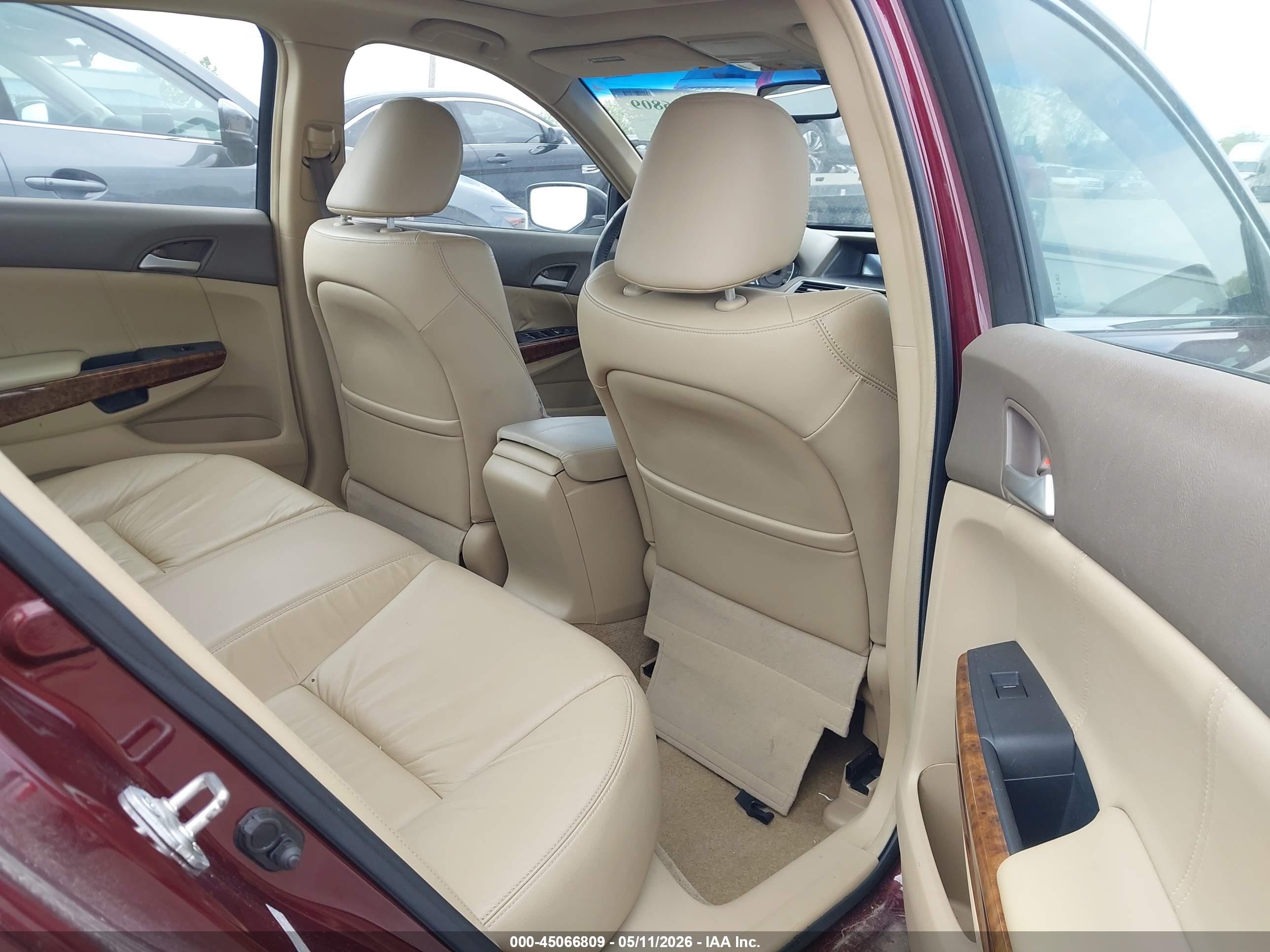 HONDA ACCORD image 8