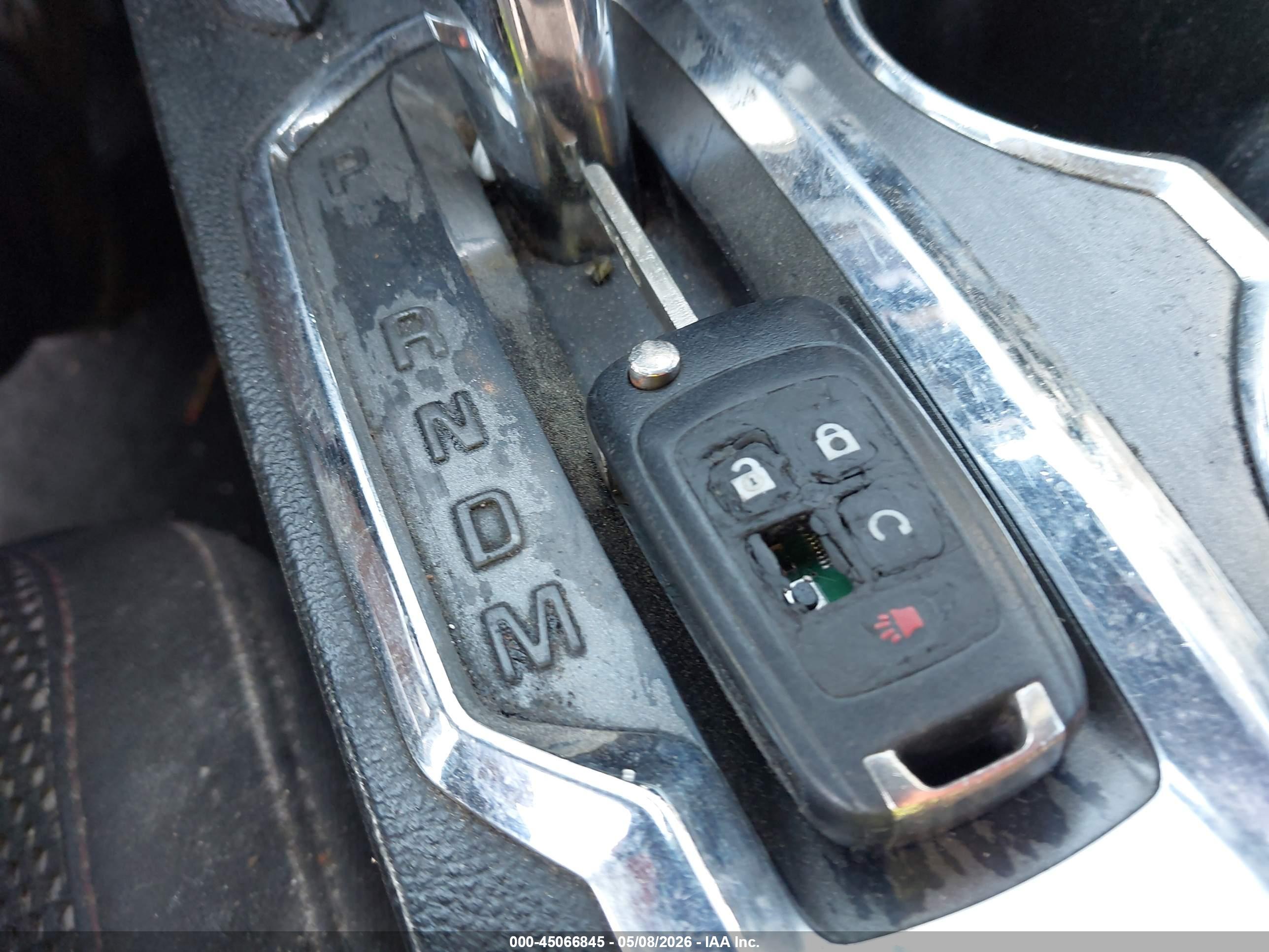 CHEVROLET EQUINOX image 11
