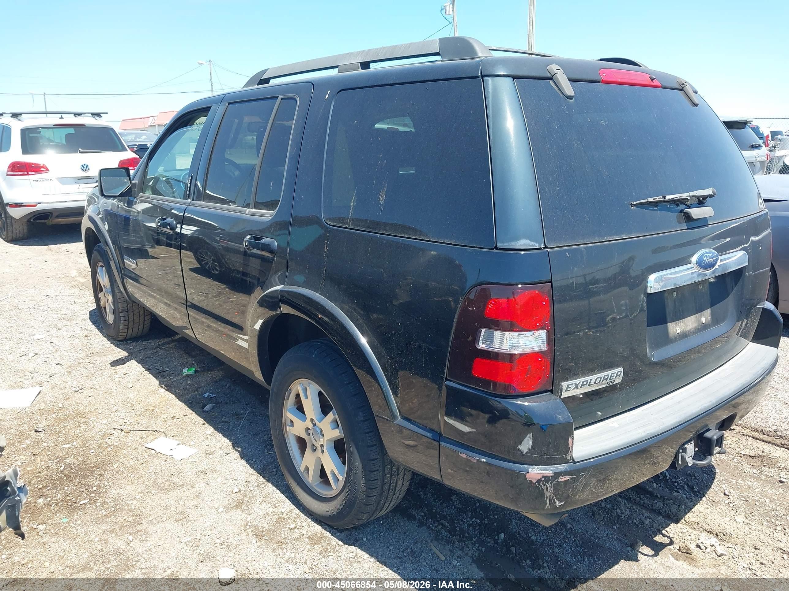 FORD EXPLORER image 3