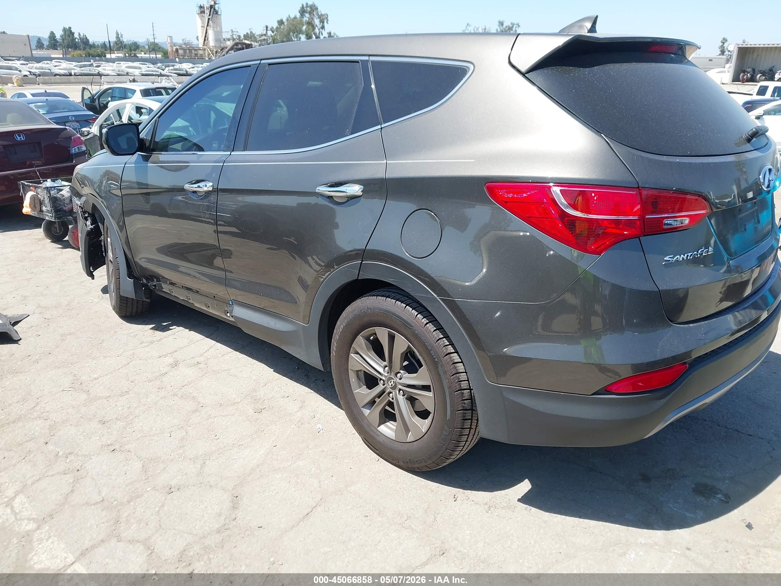 HYUNDAI SANTA image 3