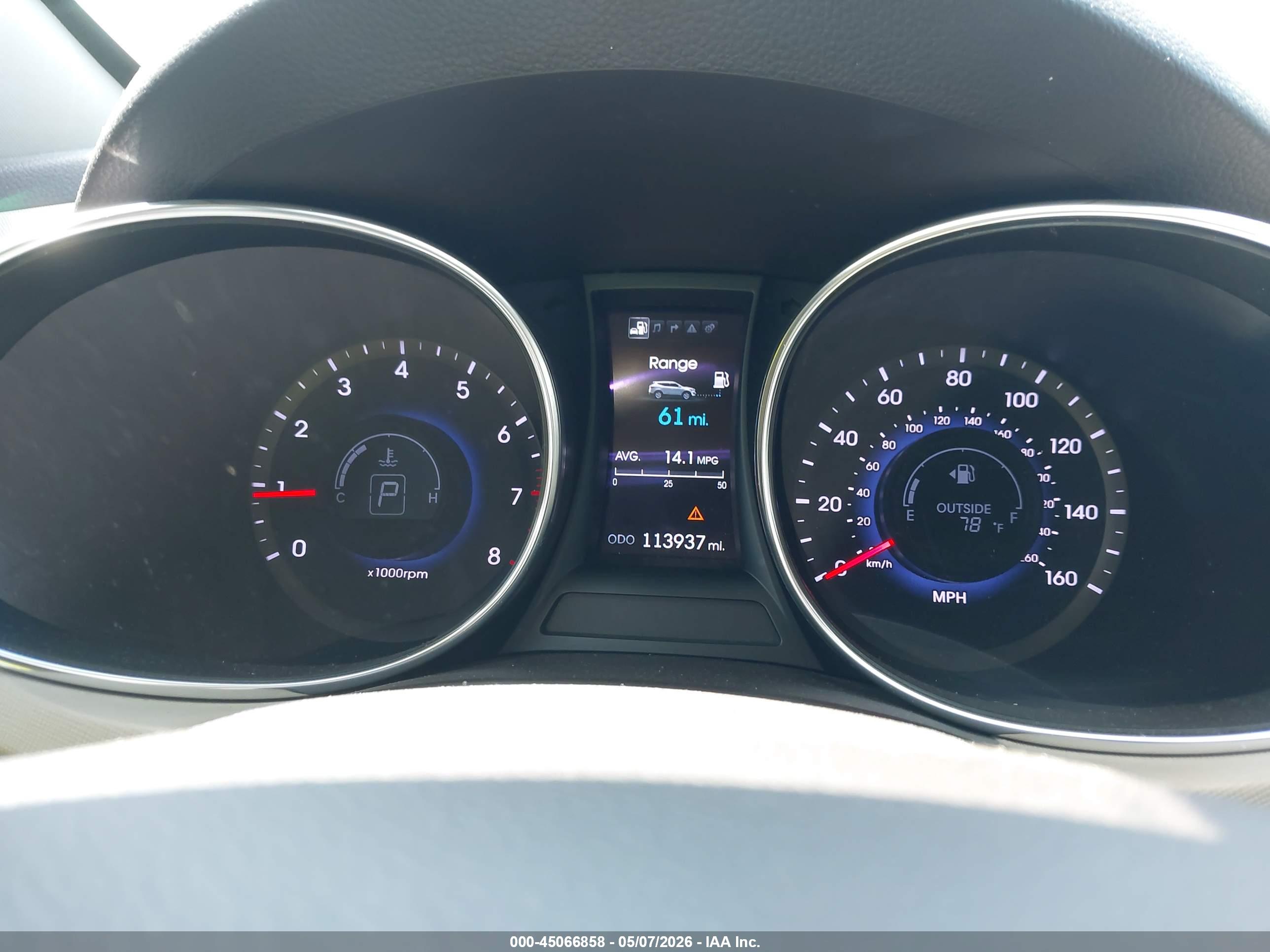 HYUNDAI SANTA image 7