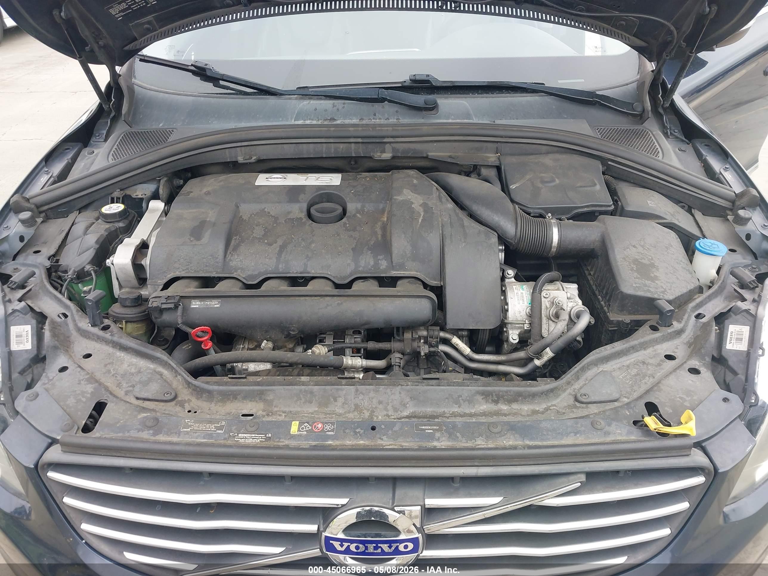 VOLVO XC60 image 10