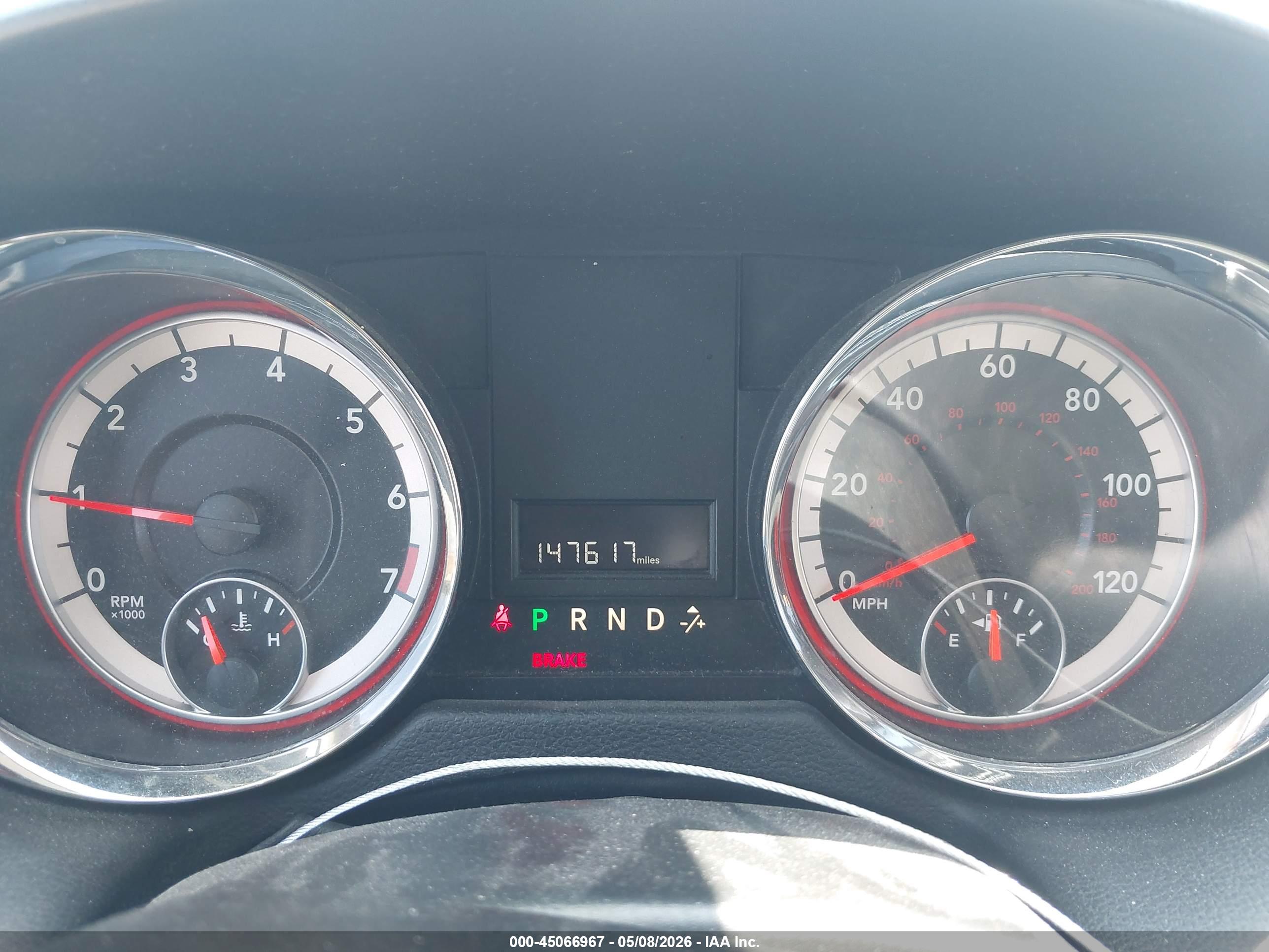 DODGE GRAND image 7