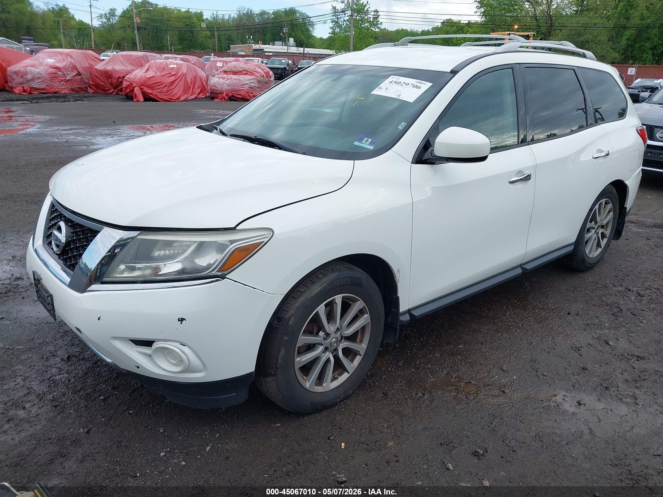 NISSAN PATHFINDER image 2