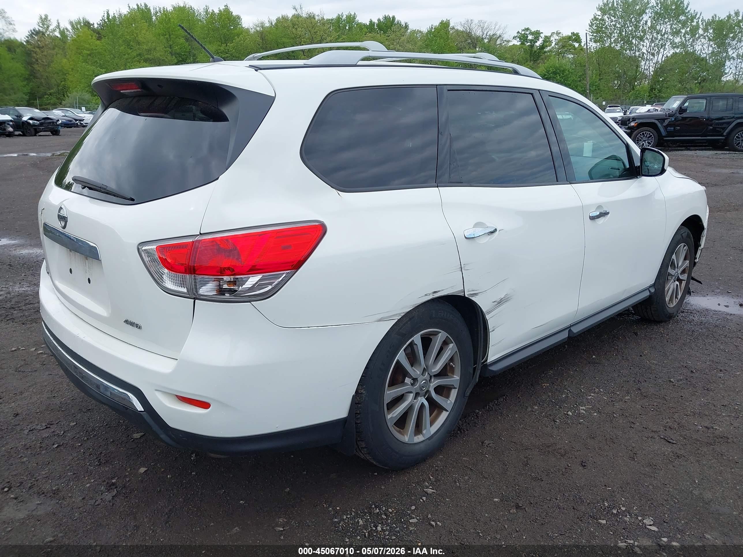 NISSAN PATHFINDER image 4