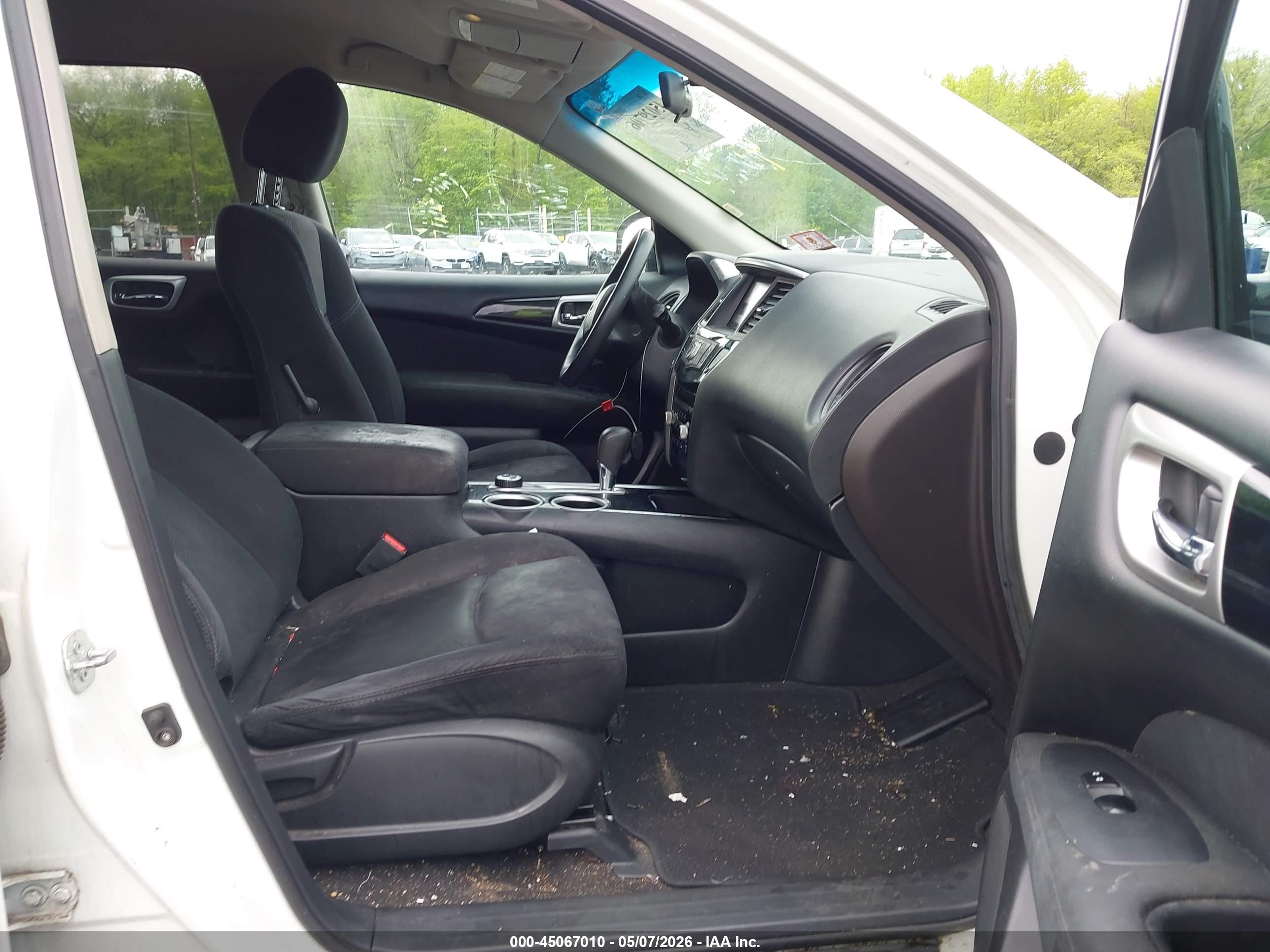 NISSAN PATHFINDER image 5